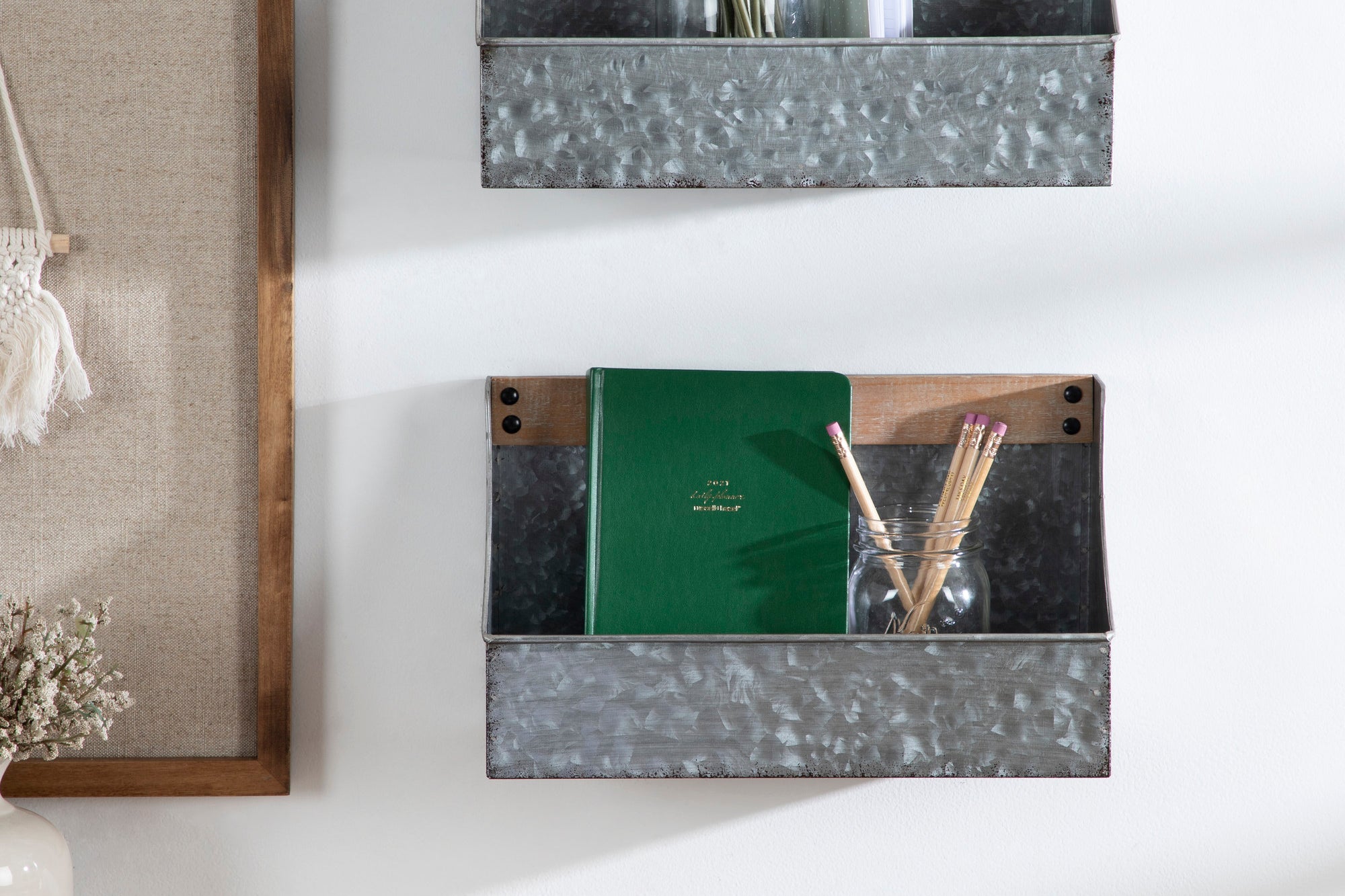 Crafting In Style: 5 Ways to Bring Your Creative Space to Life