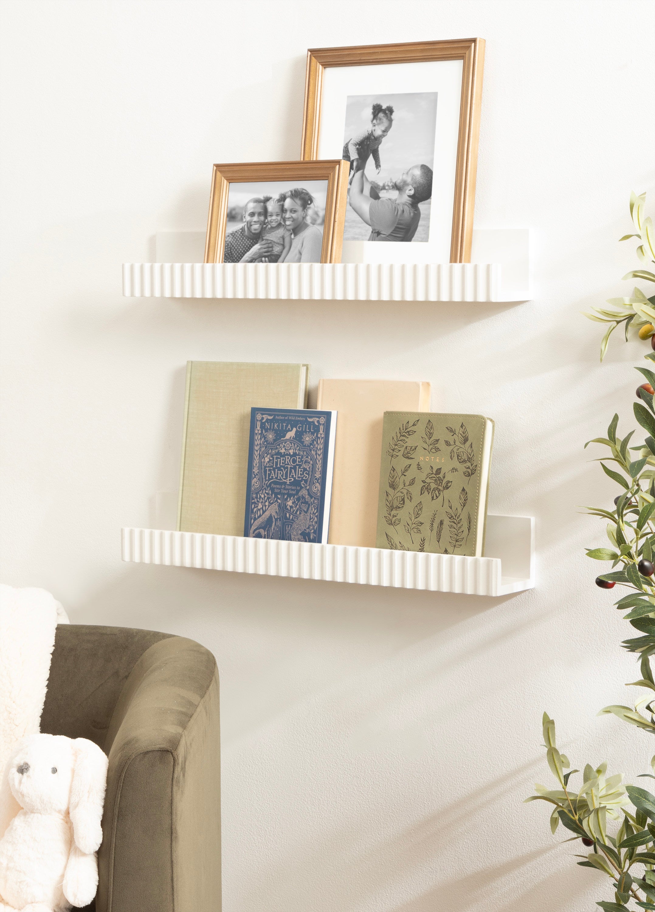 Floating Shelf White 2 Piece 24 Inch 7
