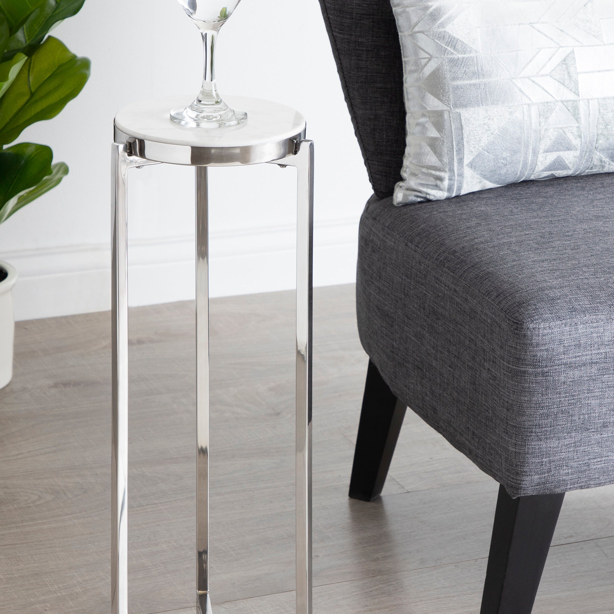 Drink Table White Silver 9x9x23 6