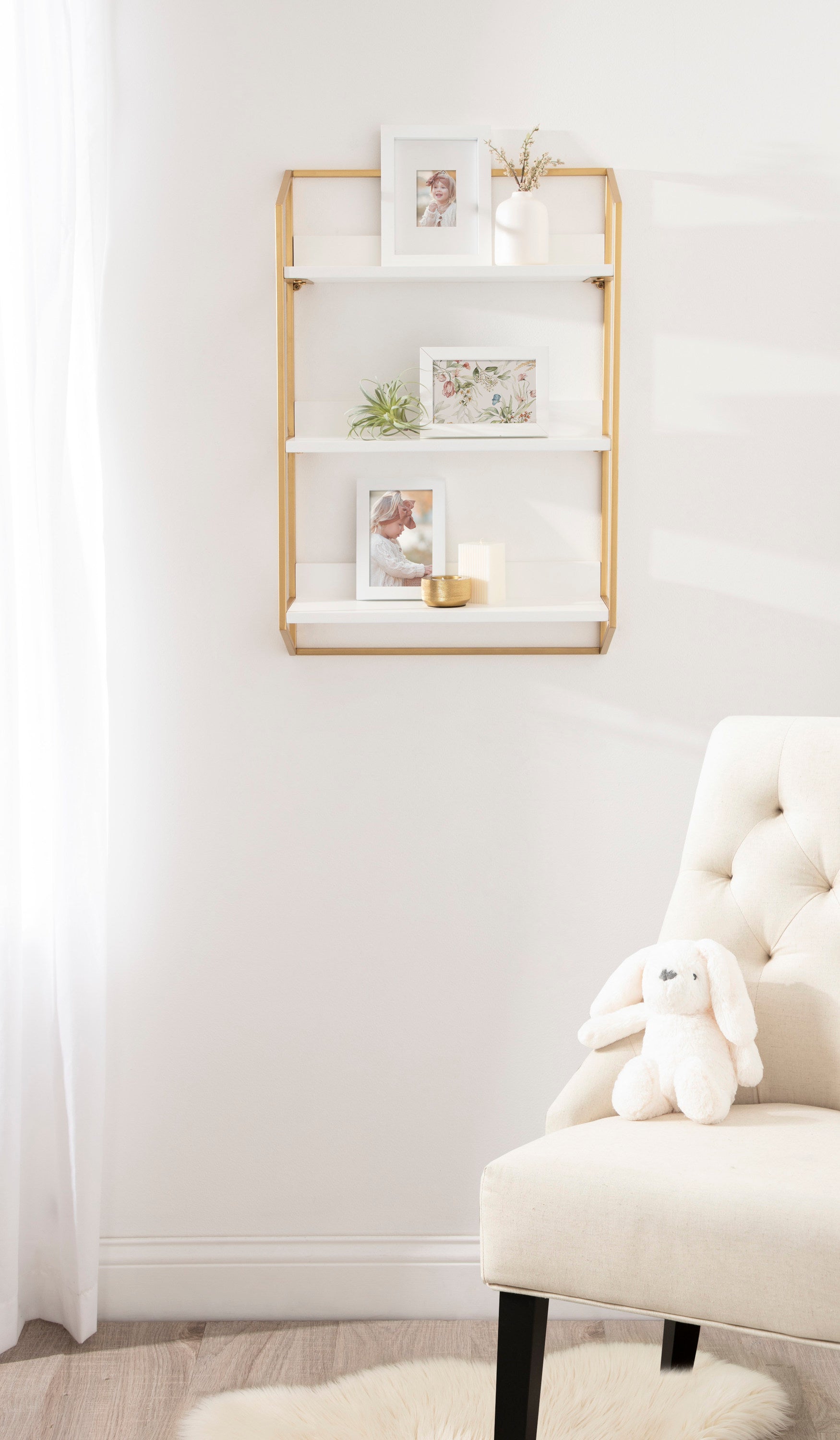 Accent Shelf White Gold 18x28x7 7