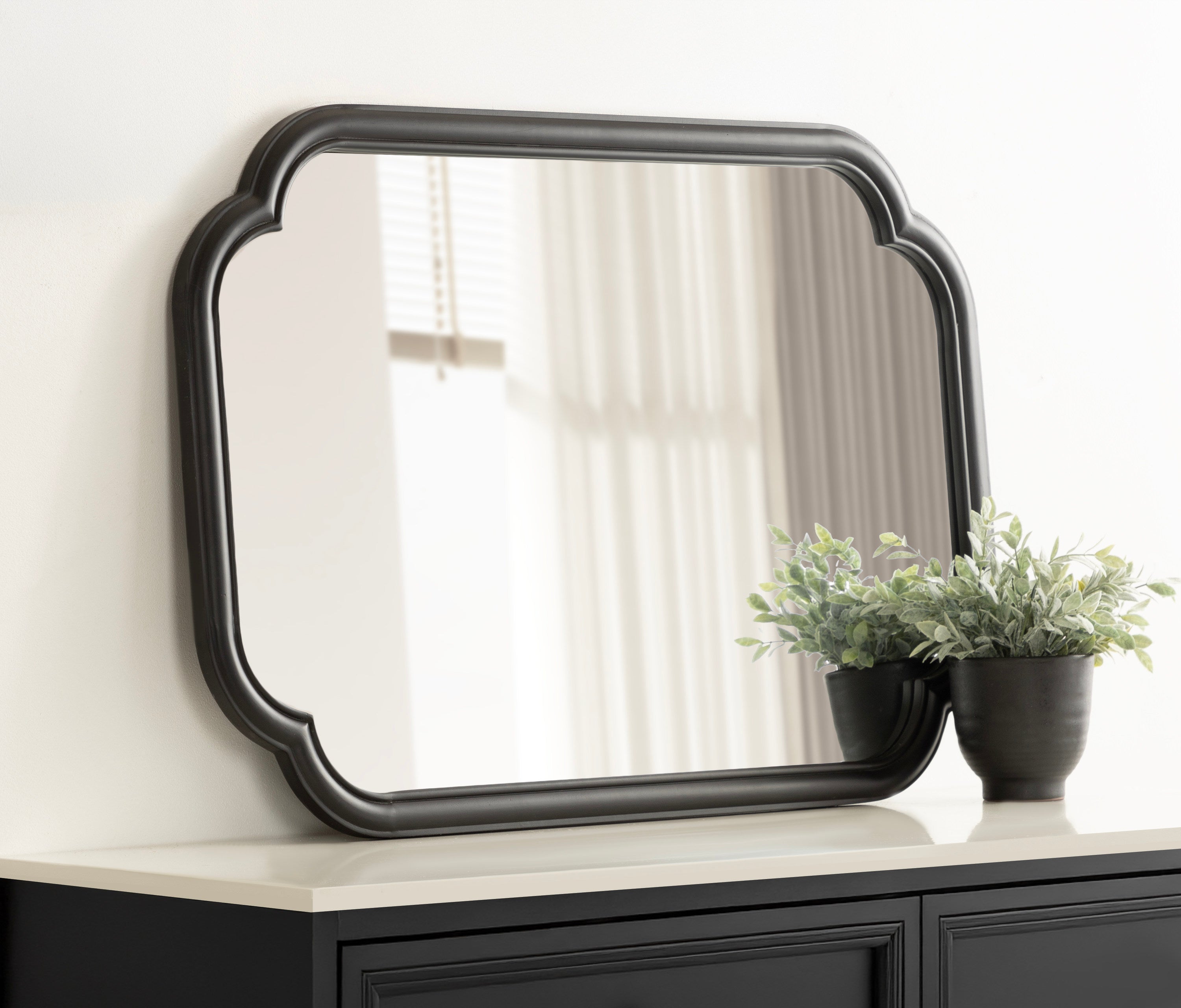 Scallop Mirror Black 24x36 7