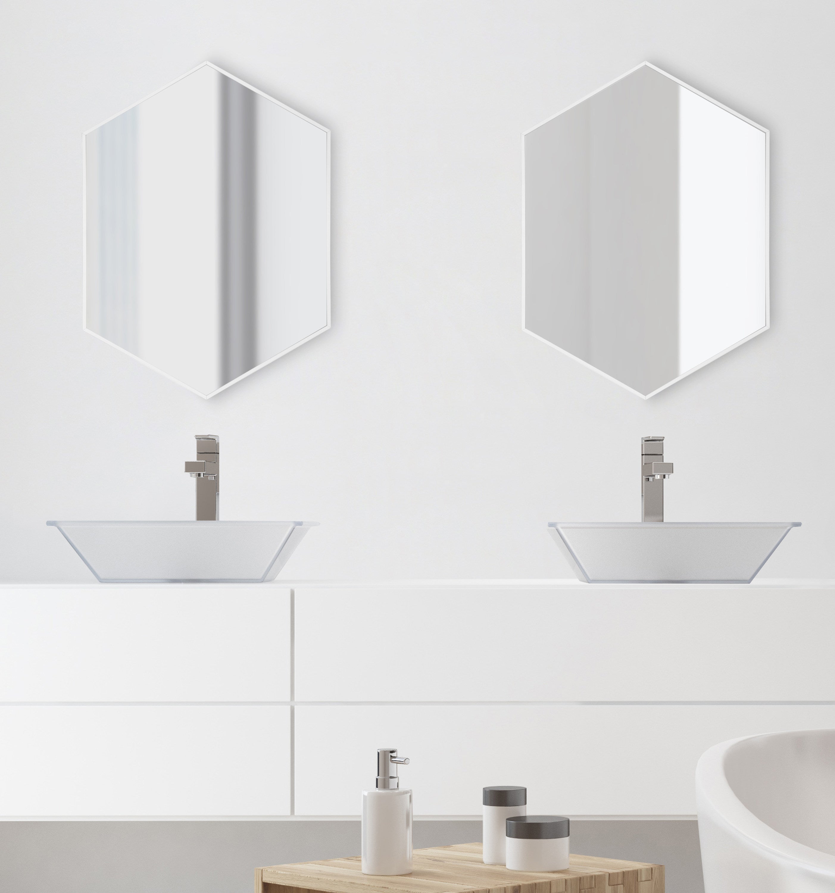 Hexagon Mirror White 22x31 7