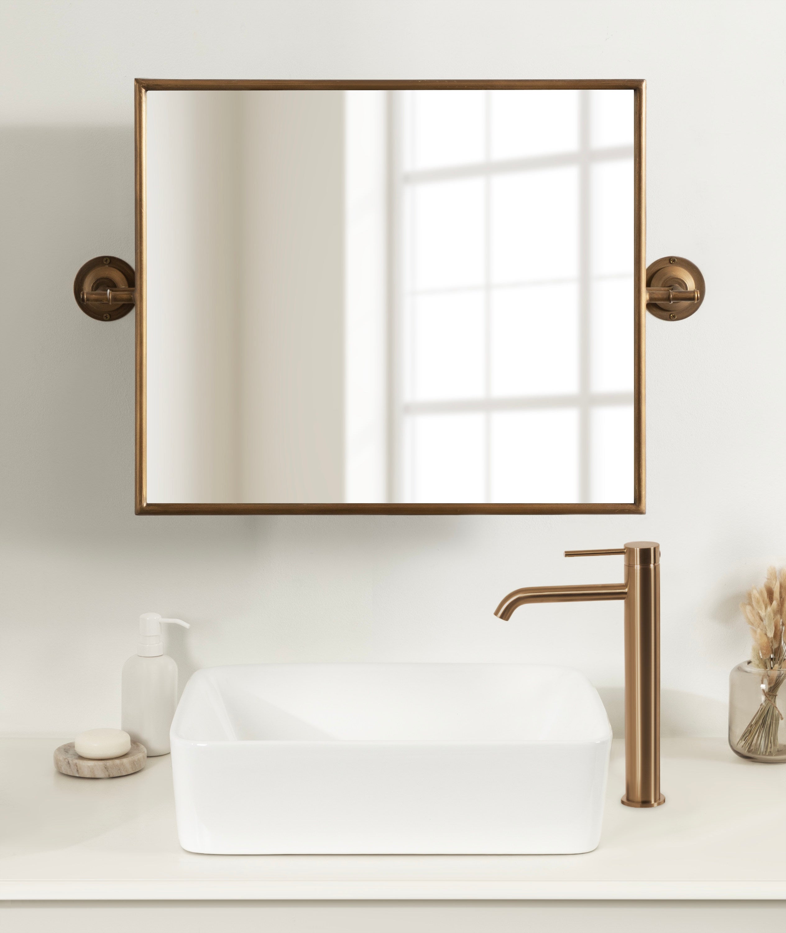 Functional Mirror 20x31 Gold 8