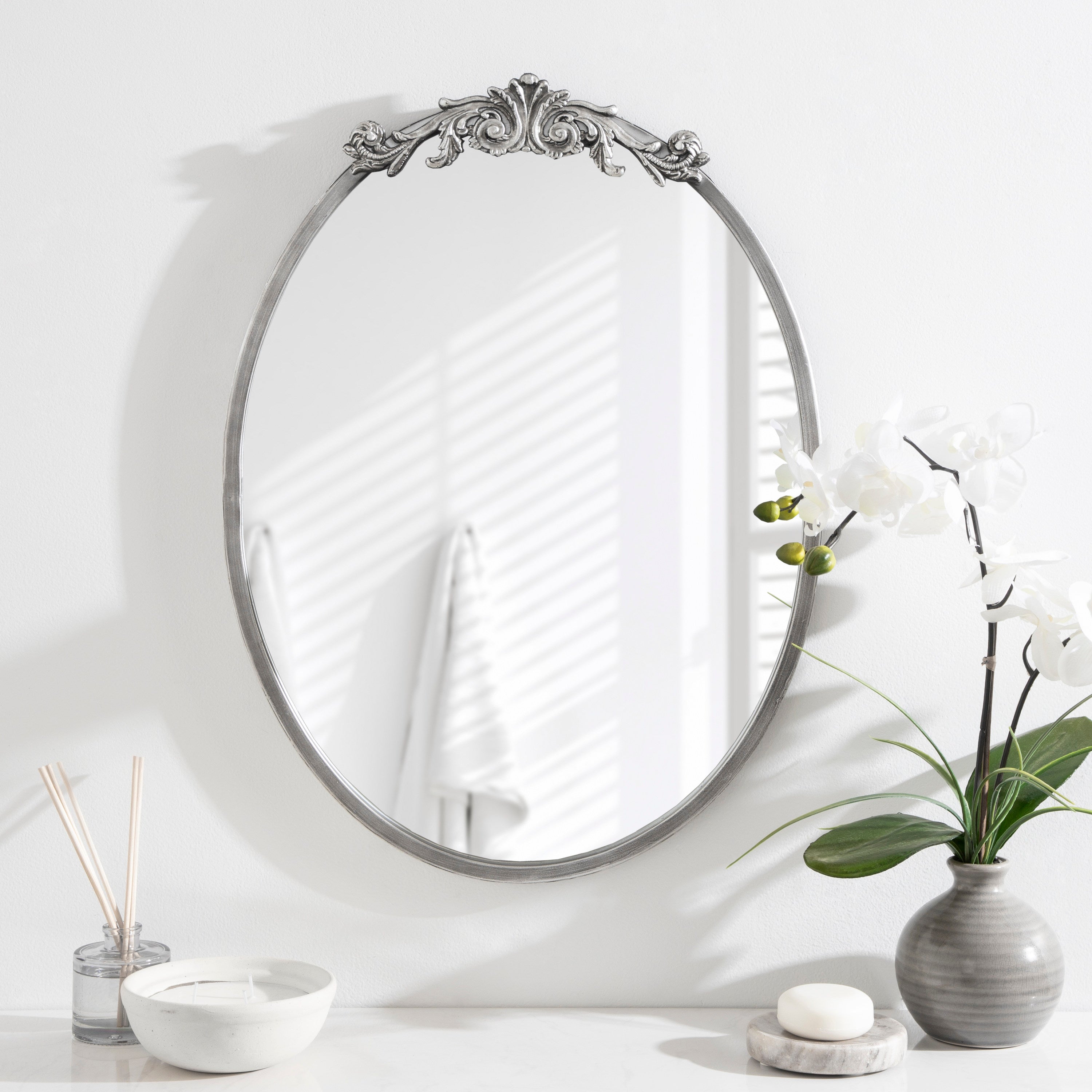 Oval Silver 18x24 6