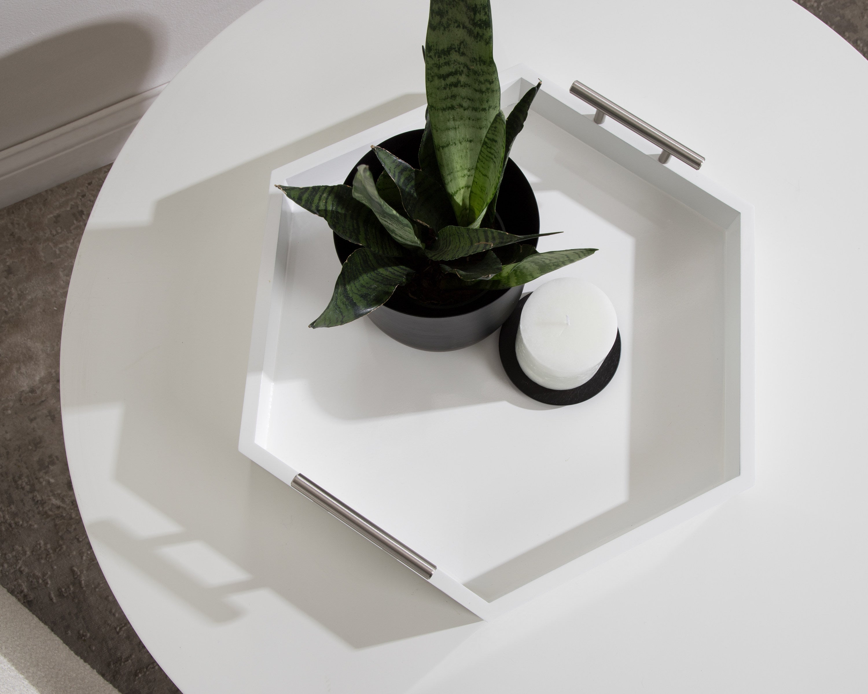 Single Tray White Silver 18x18 8
