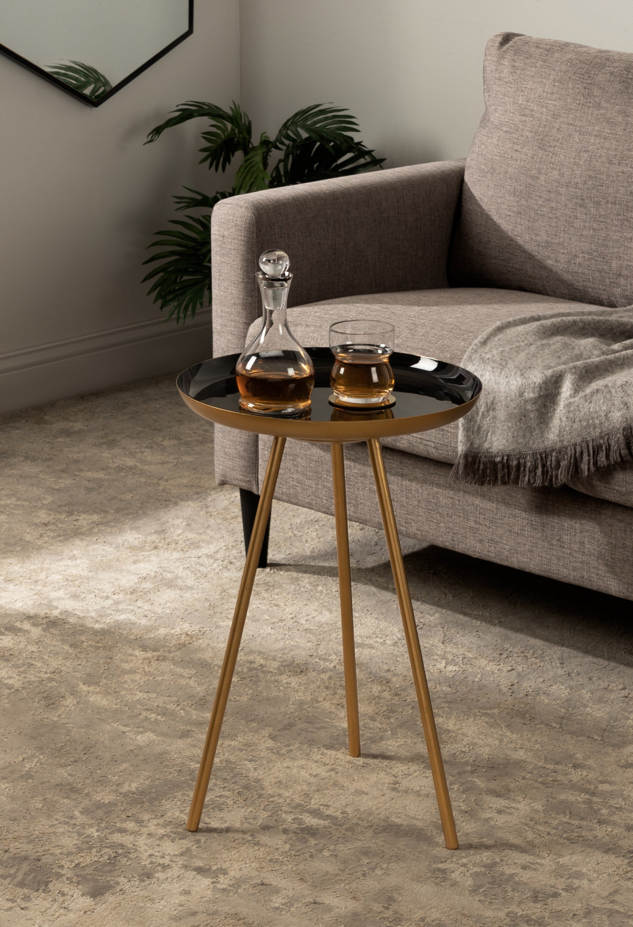 Side Table 15x15x22.5 Black Gold 5