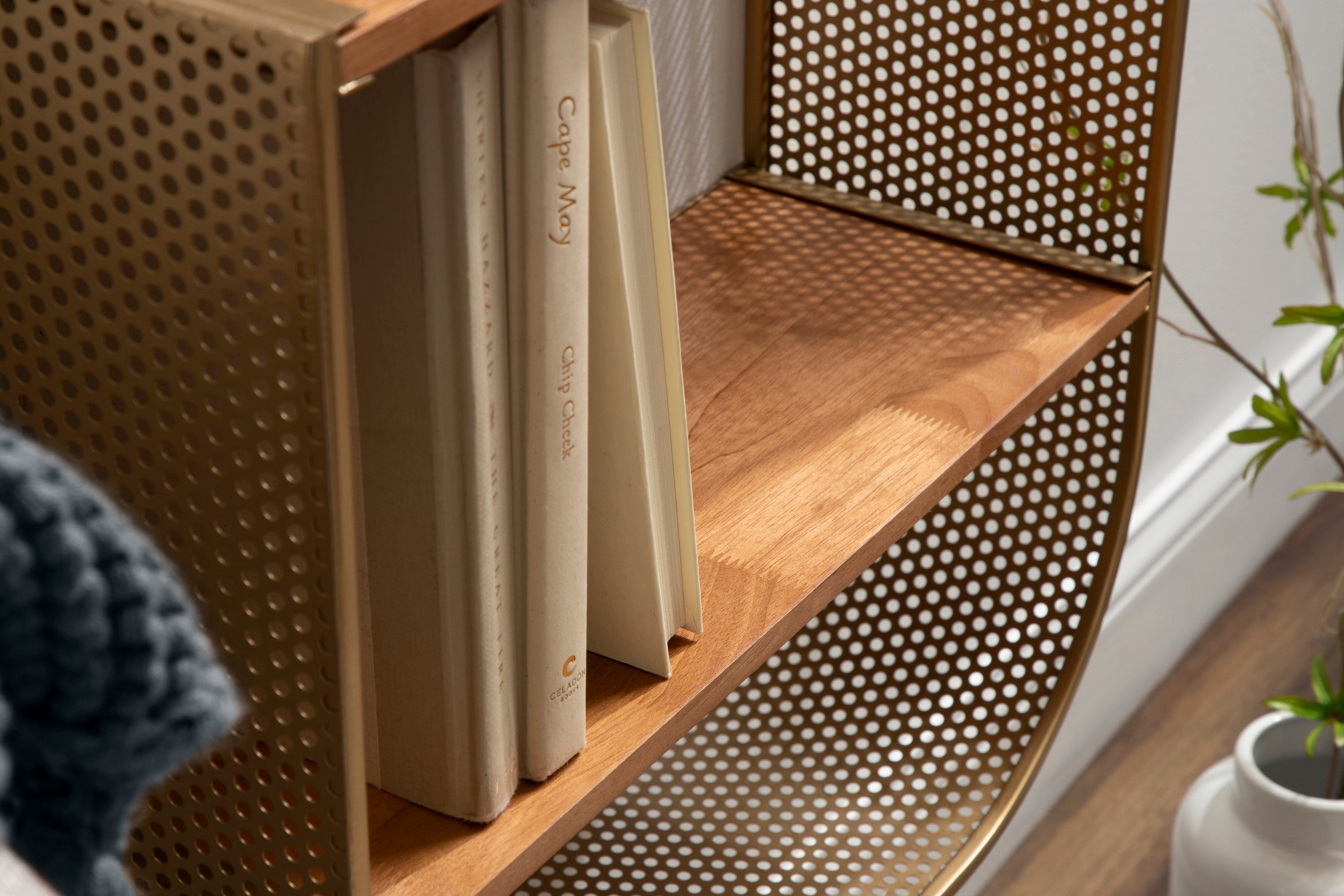 Urso Arch Tiered Floating Side Table