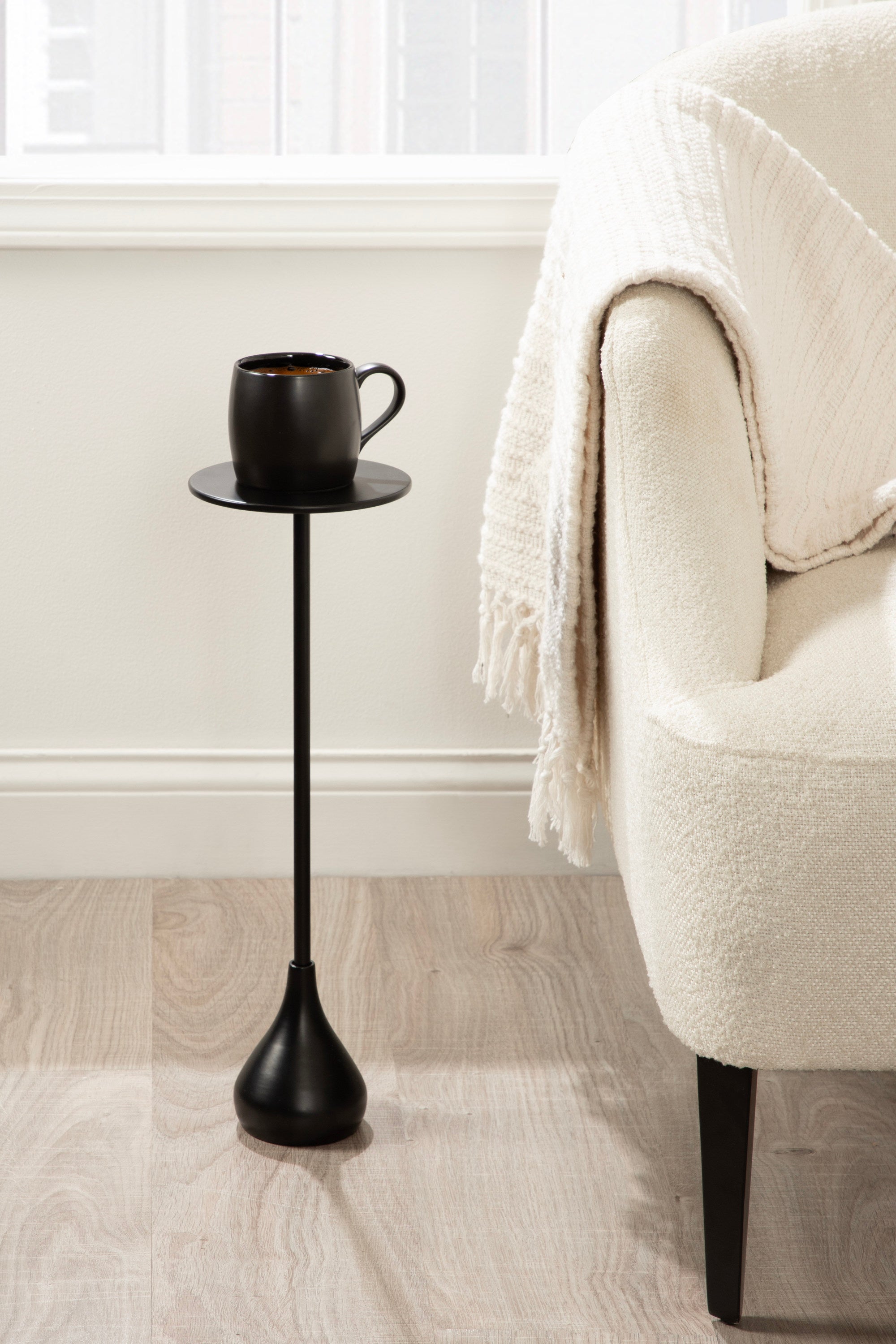 Drink Table Black 7x7x20 7