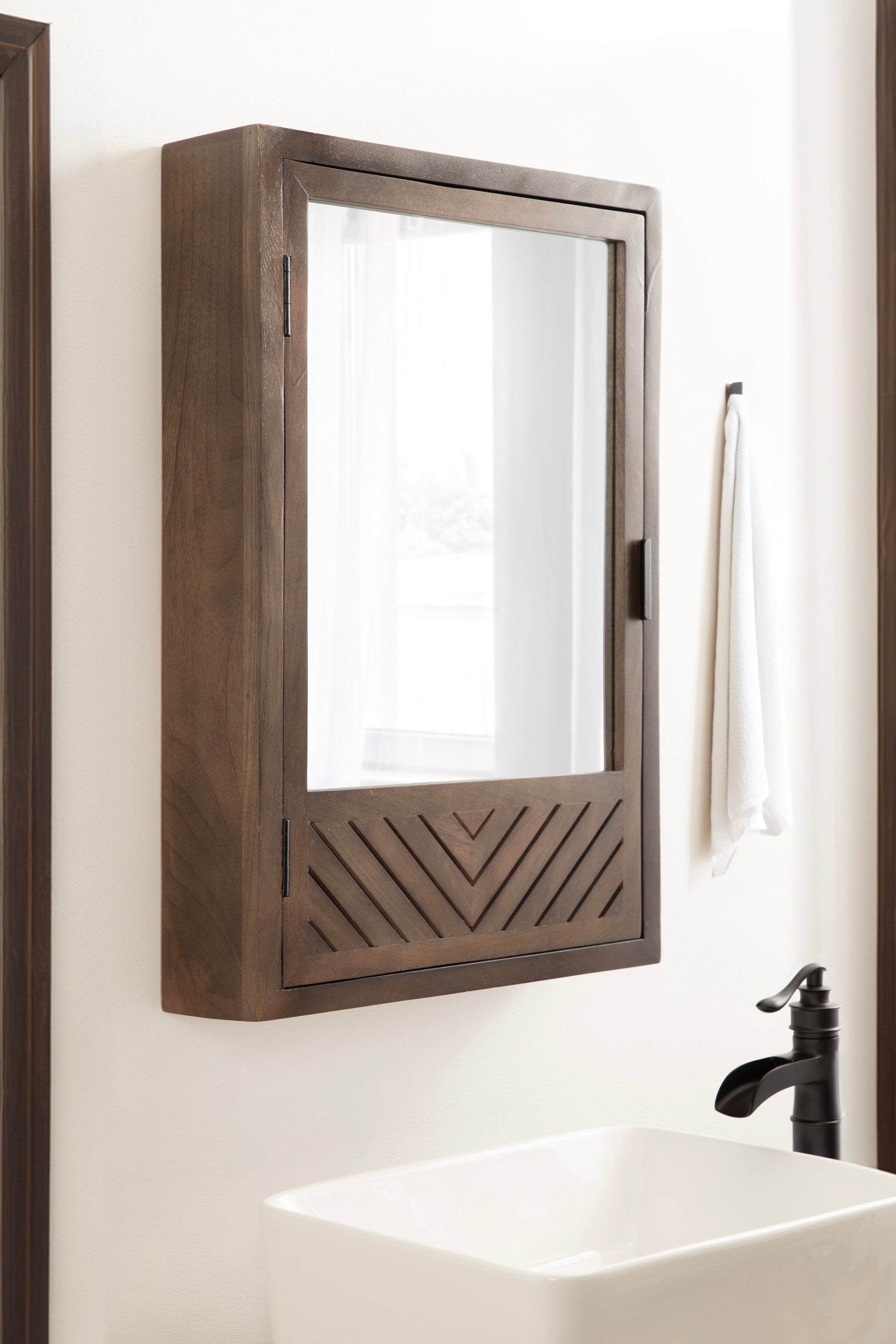 Medicine Cabinet Brown 20x5x30 8