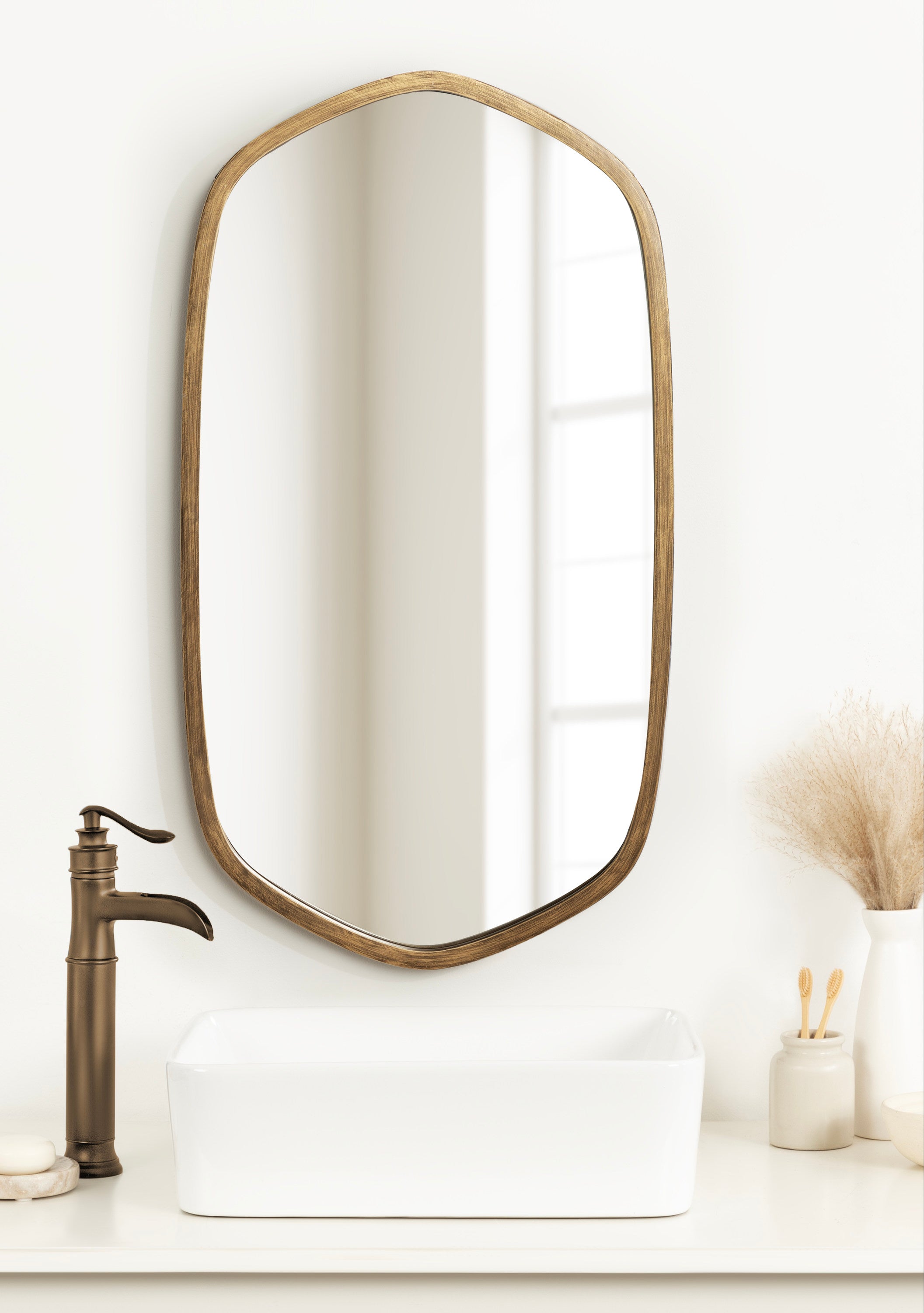 Hexagon Mirror Gold 20x36 7