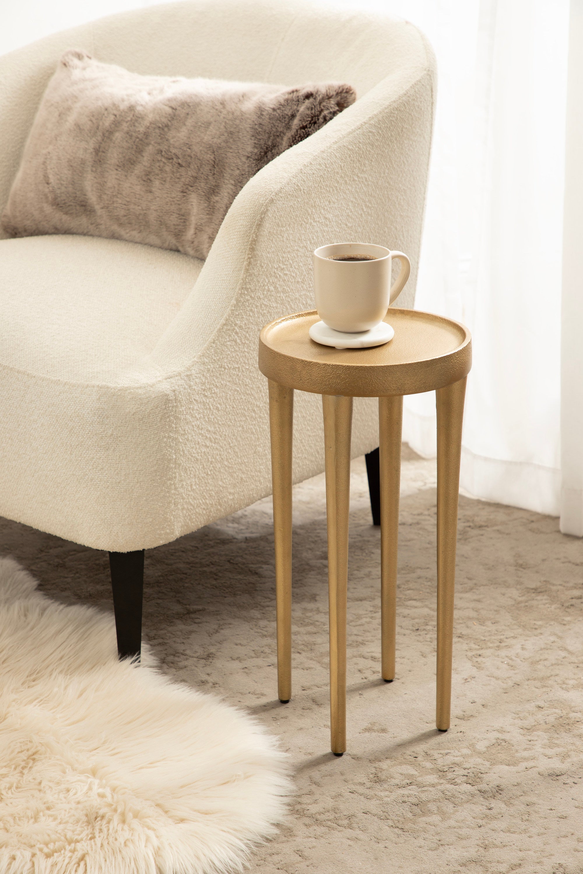Rava Metal Table and Plant Stand