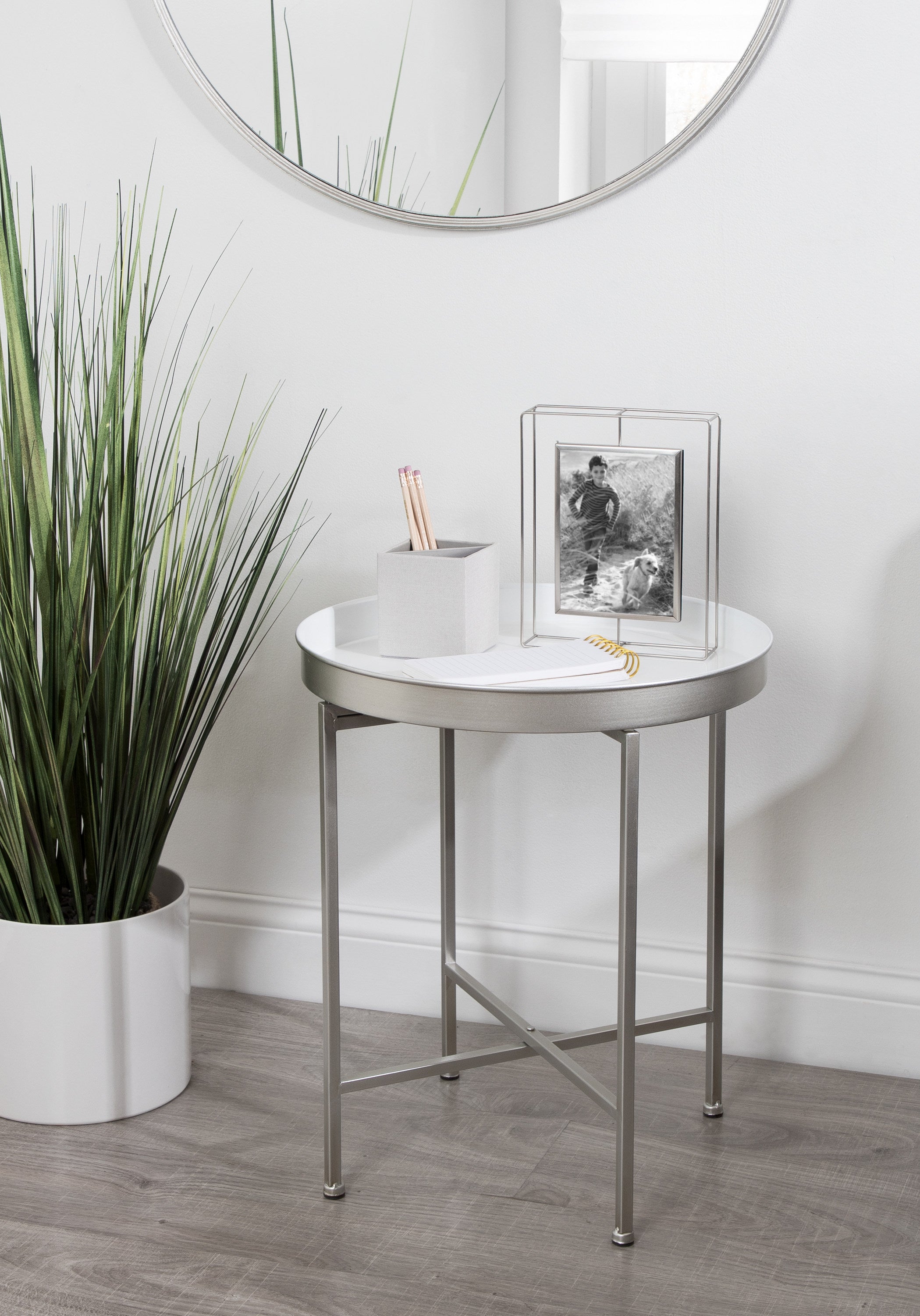 Side Table Silver White 18.25x18.25x22 7