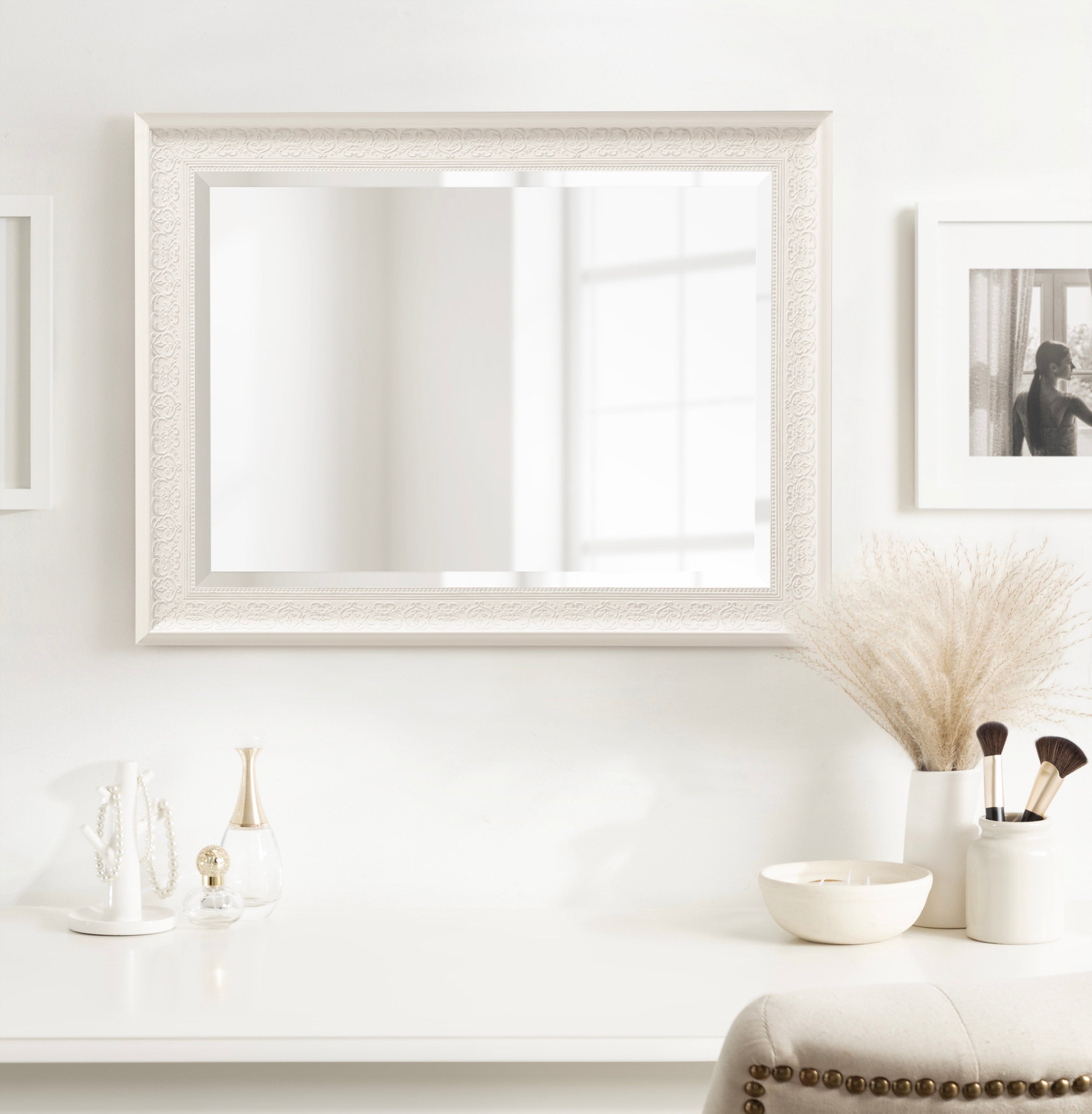 Rectangle Mirror White 22.5x28.5 7