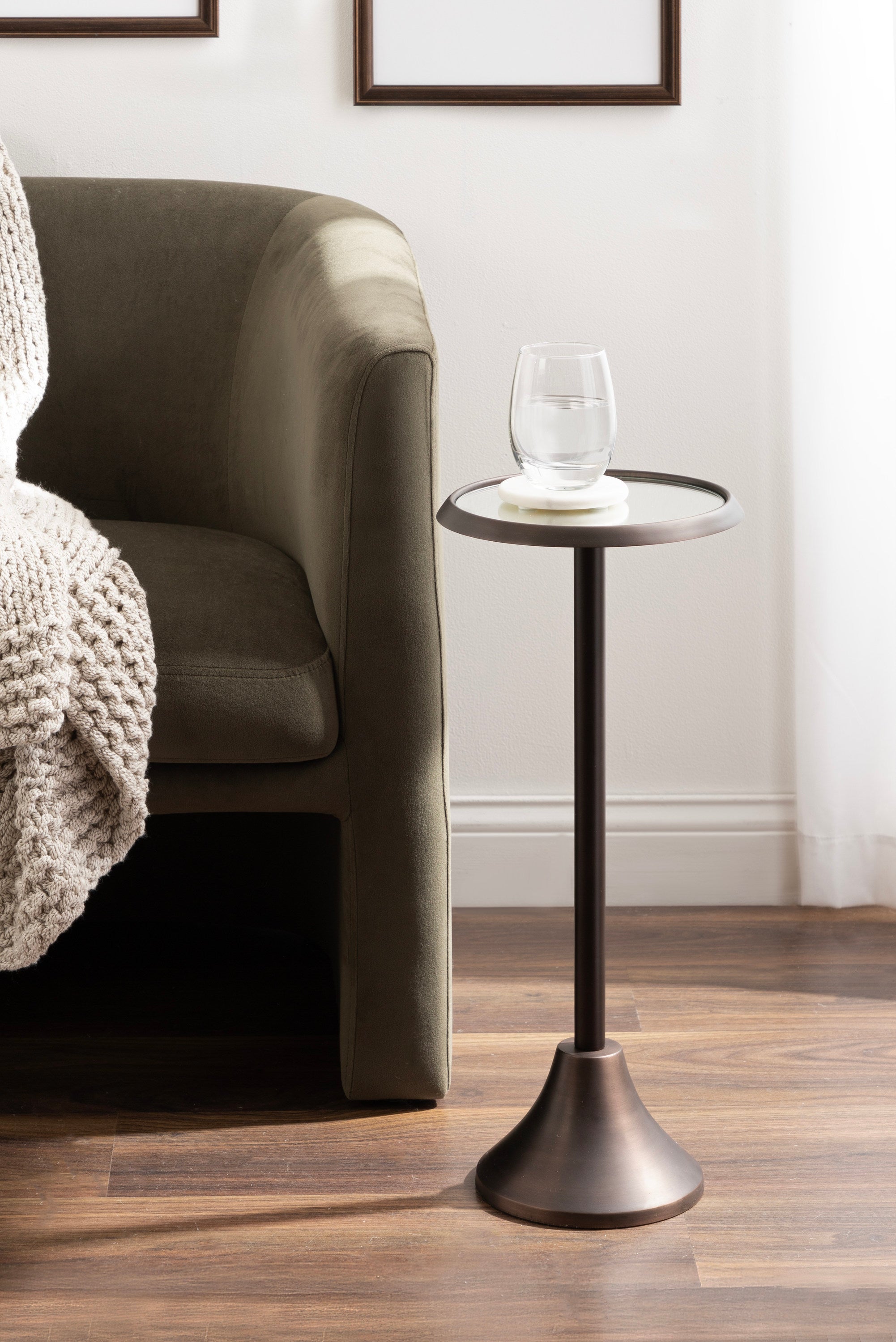 Round Metal Base Room Cocktail (Round Bar Table Set 40 Height