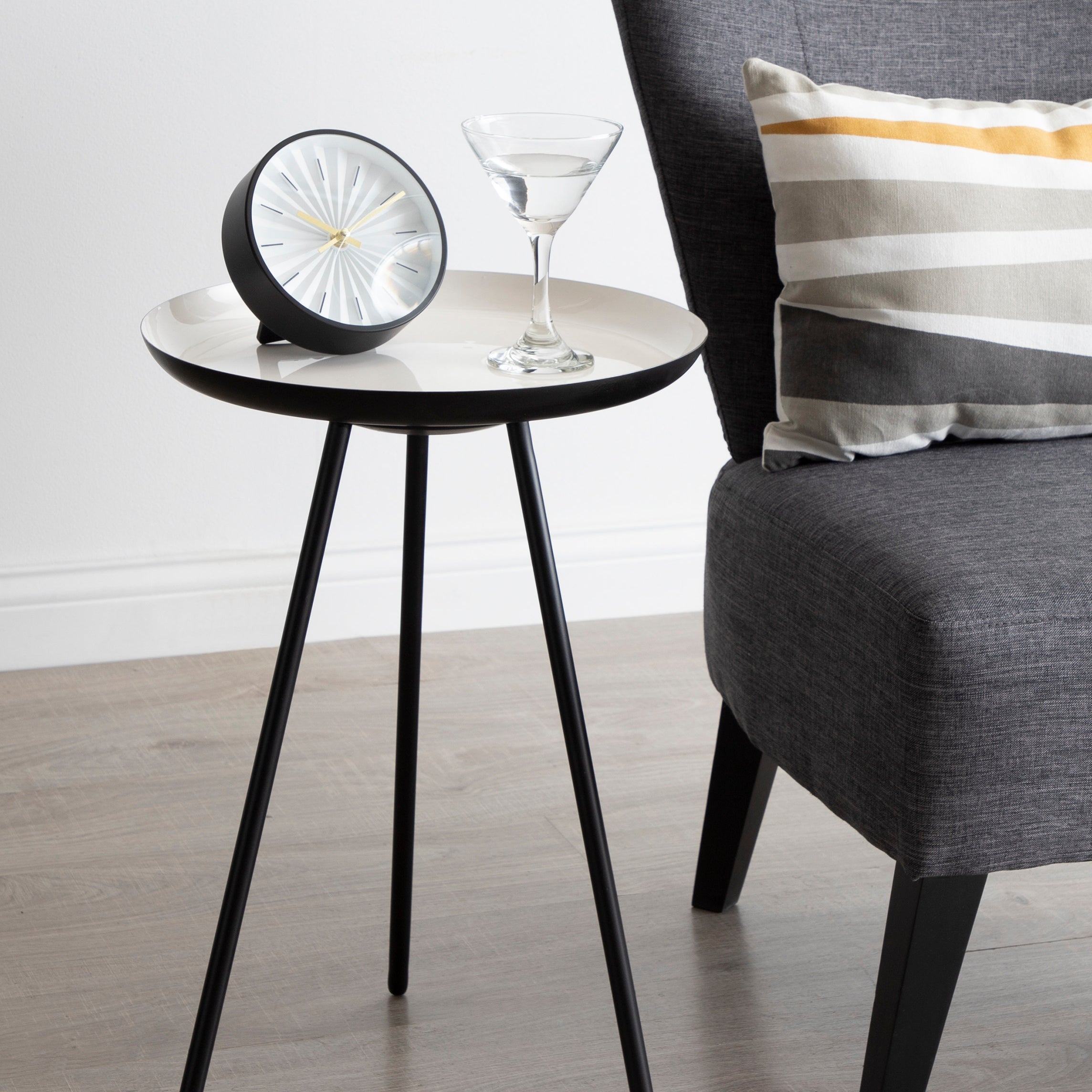 Side Table 15x15x22.5 Black White 5