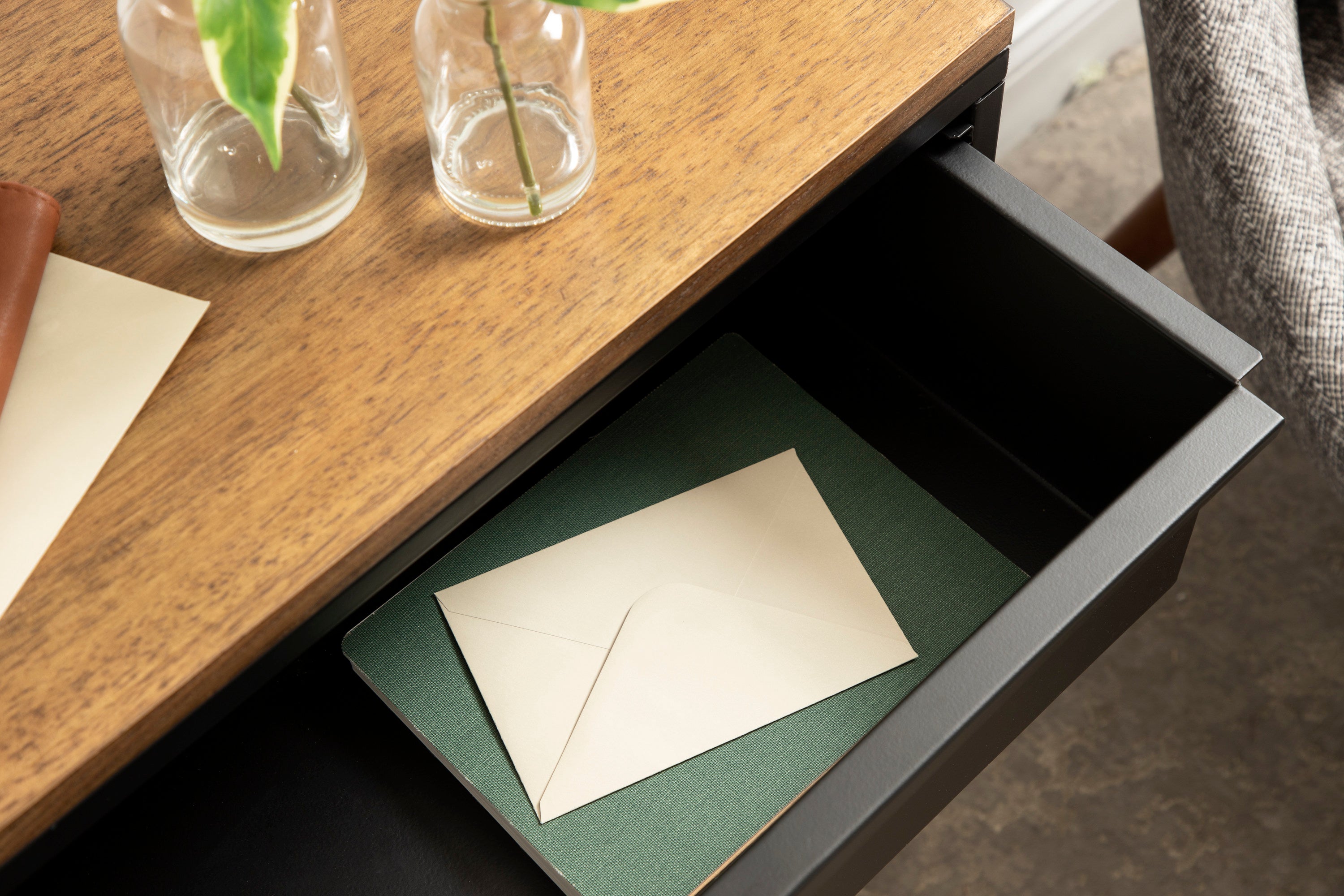 Randall Storage Table