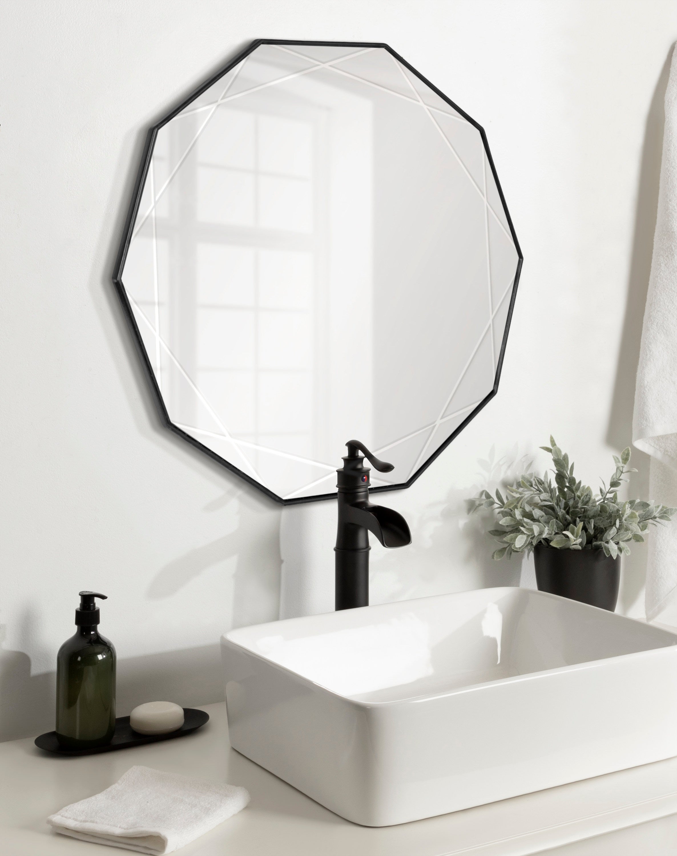 Geometric Mirror Black 25x26 6
