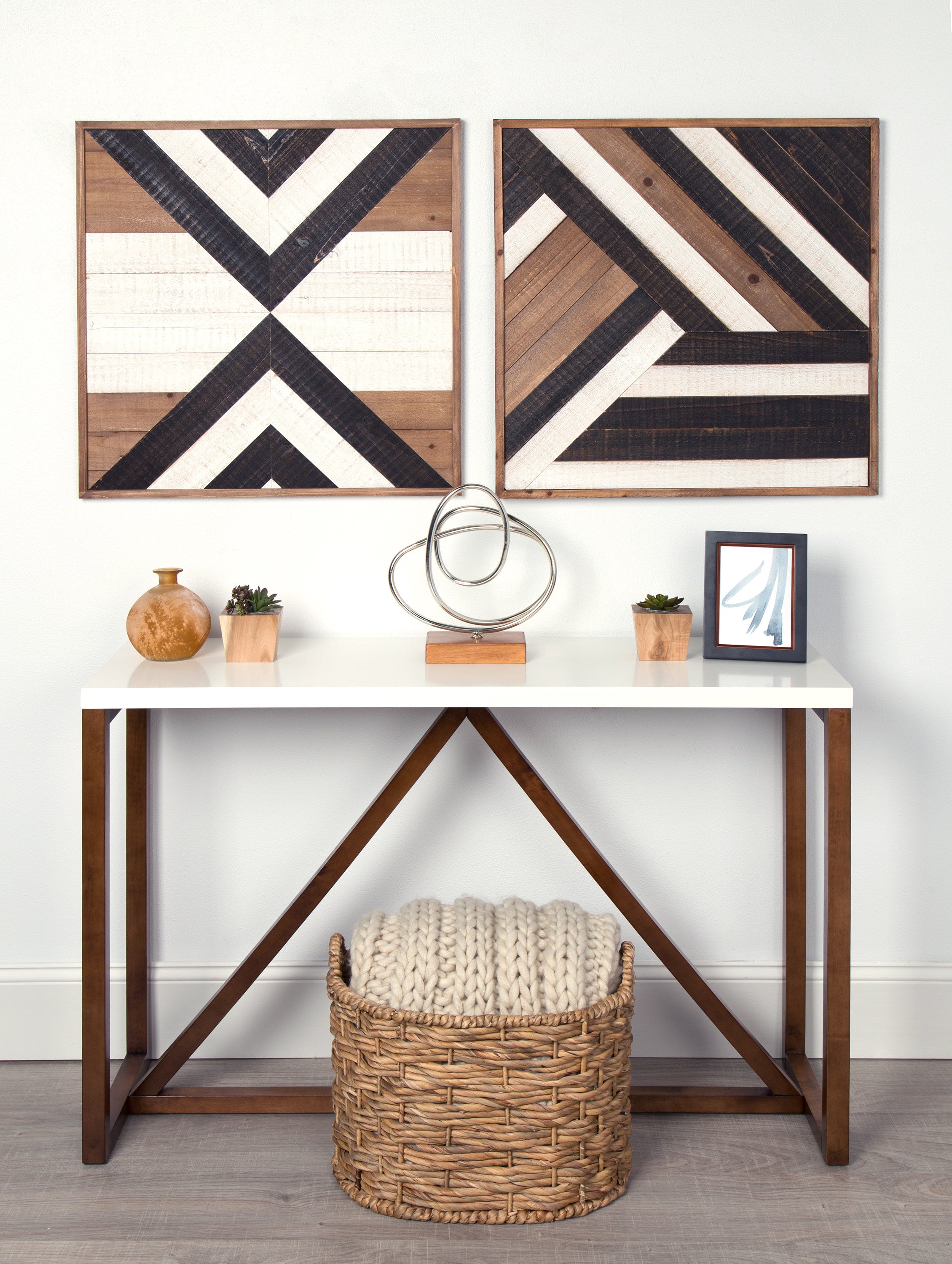 Ballez Shiplap Wood Plank Art