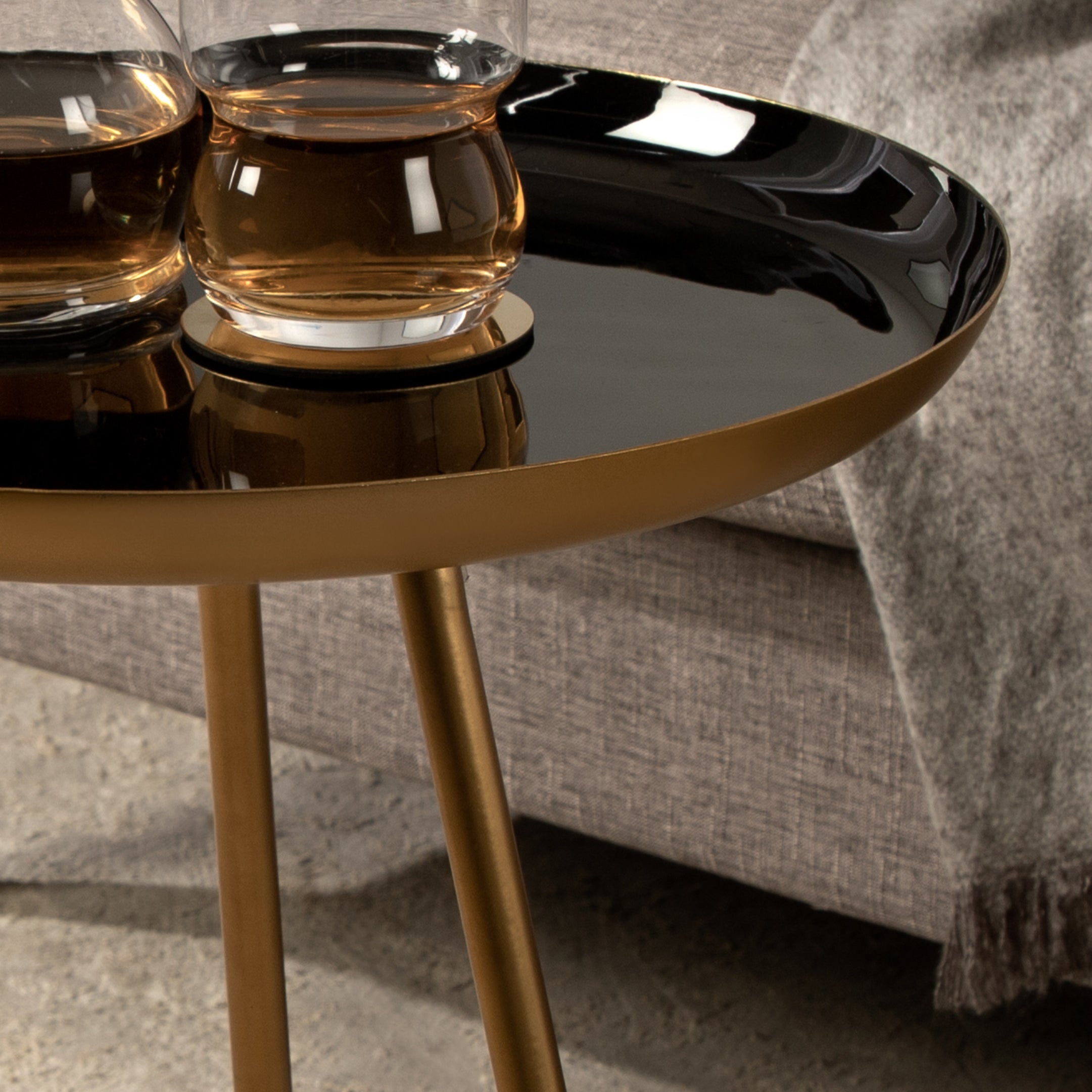 Side Table 15x15x22.5 Black Gold 6