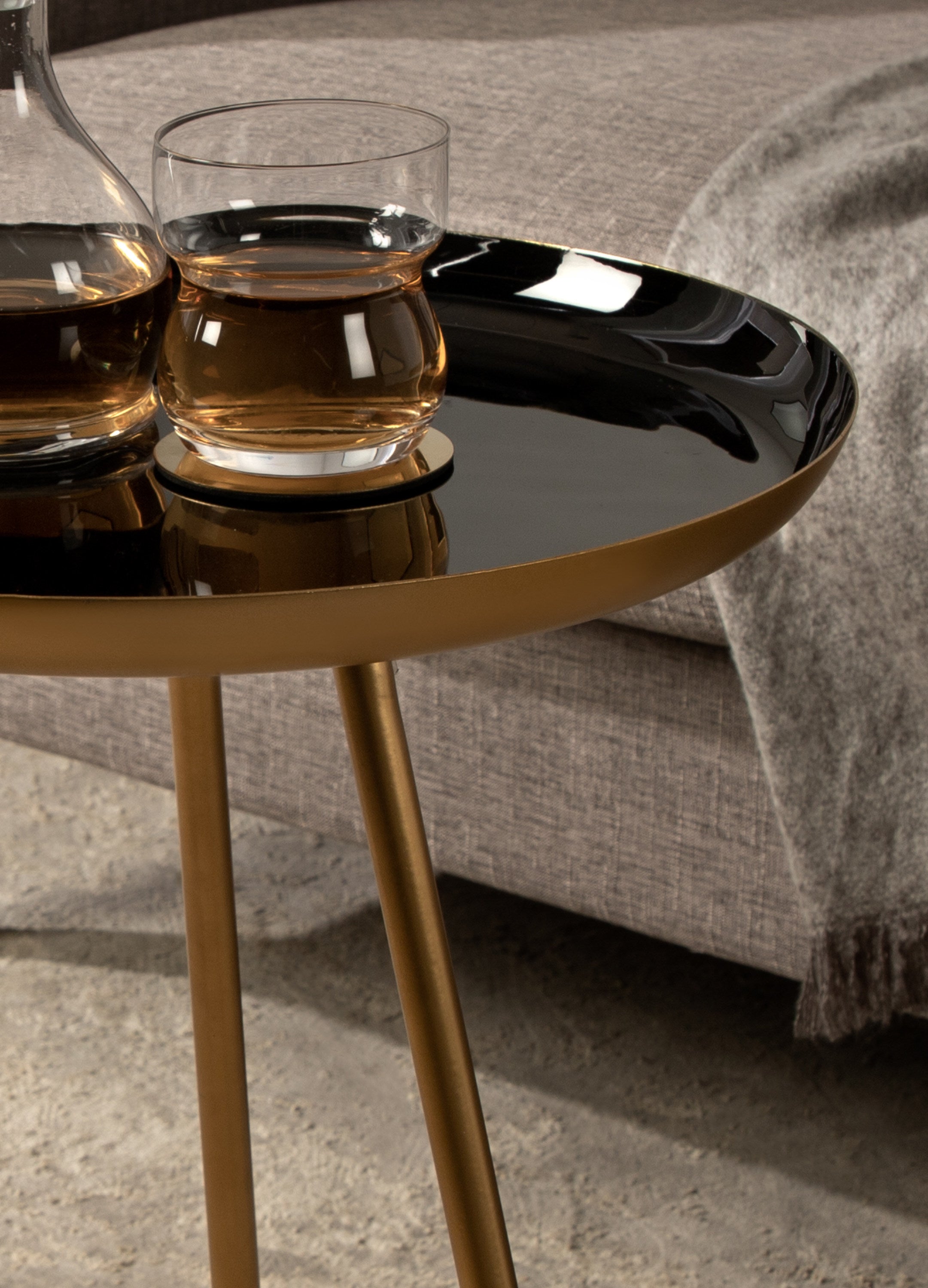 Side Table 15x15x22.5 Black Gold 6