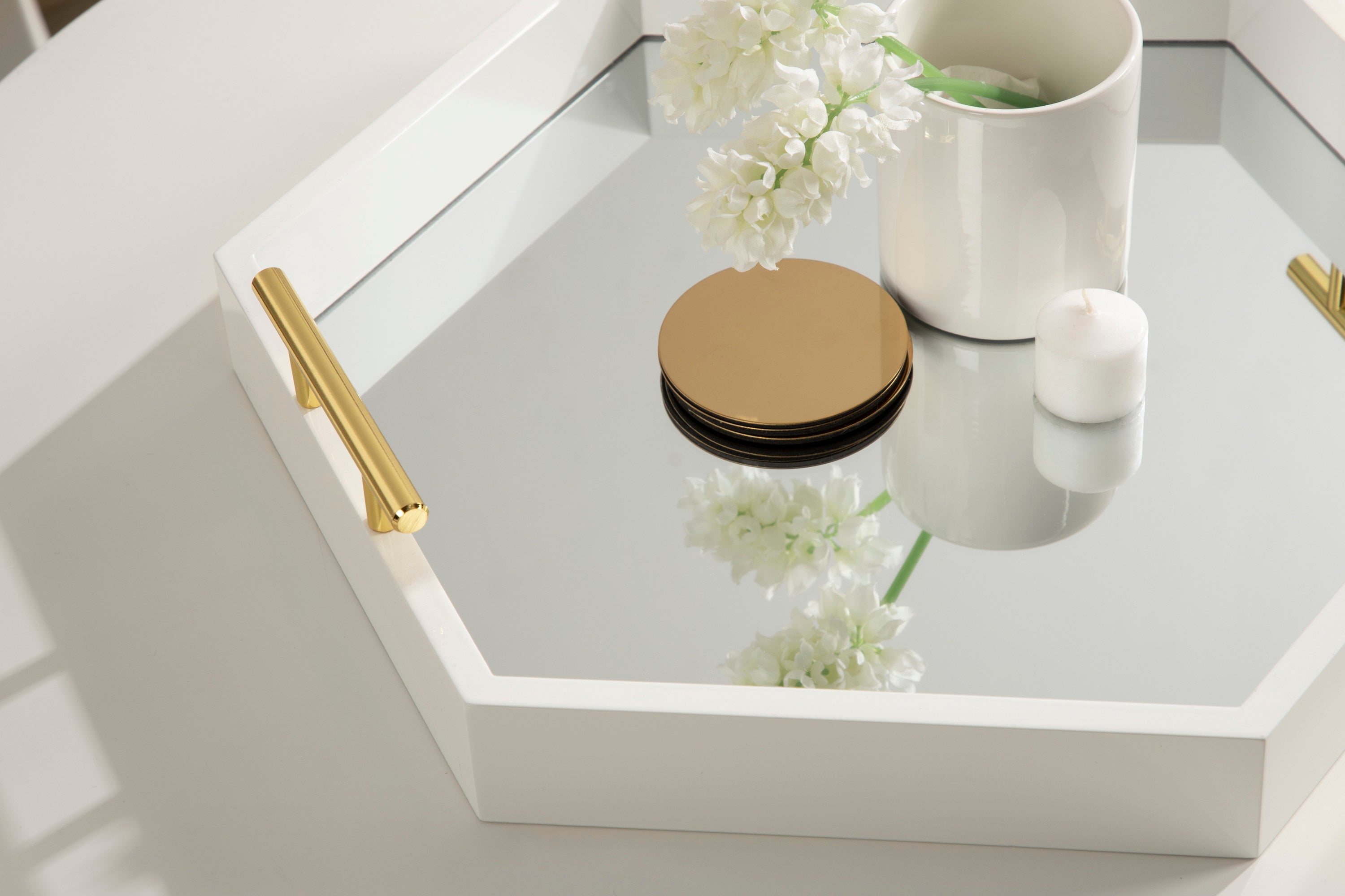 Single Tray White Mirror 18x18 7