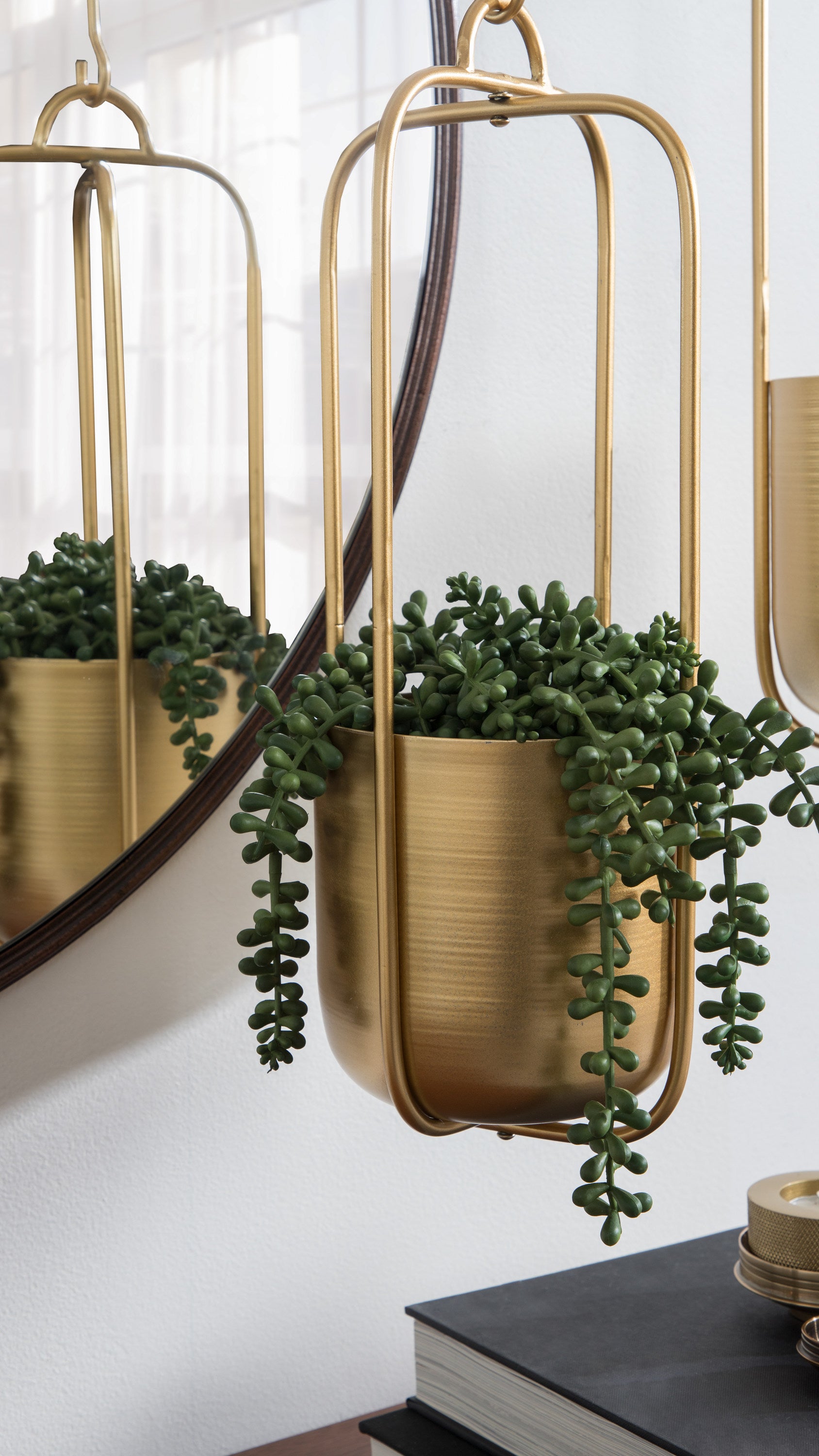 Nobrey Metal Hanging Planter Set