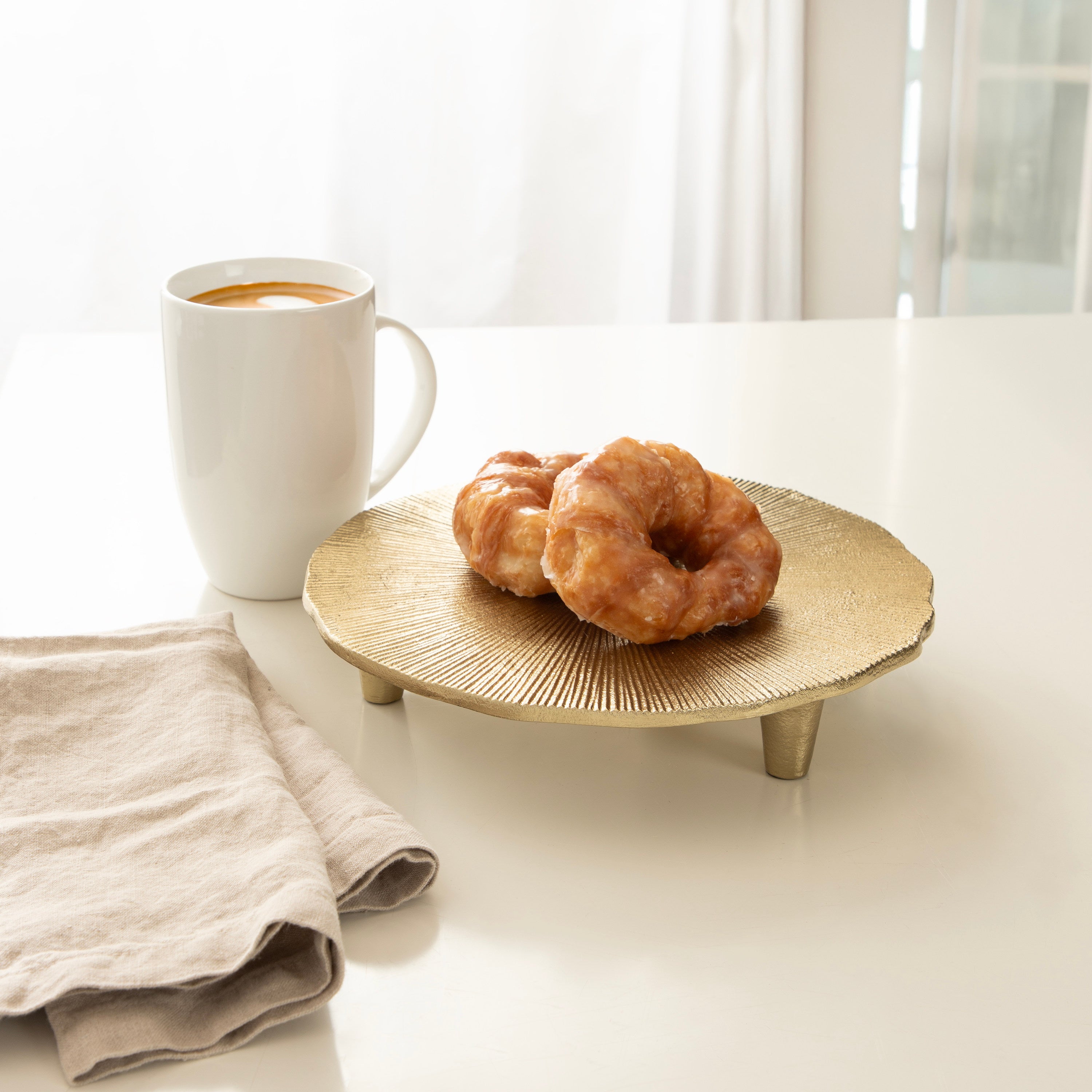 Serving Tray Gold 10" diameter 7