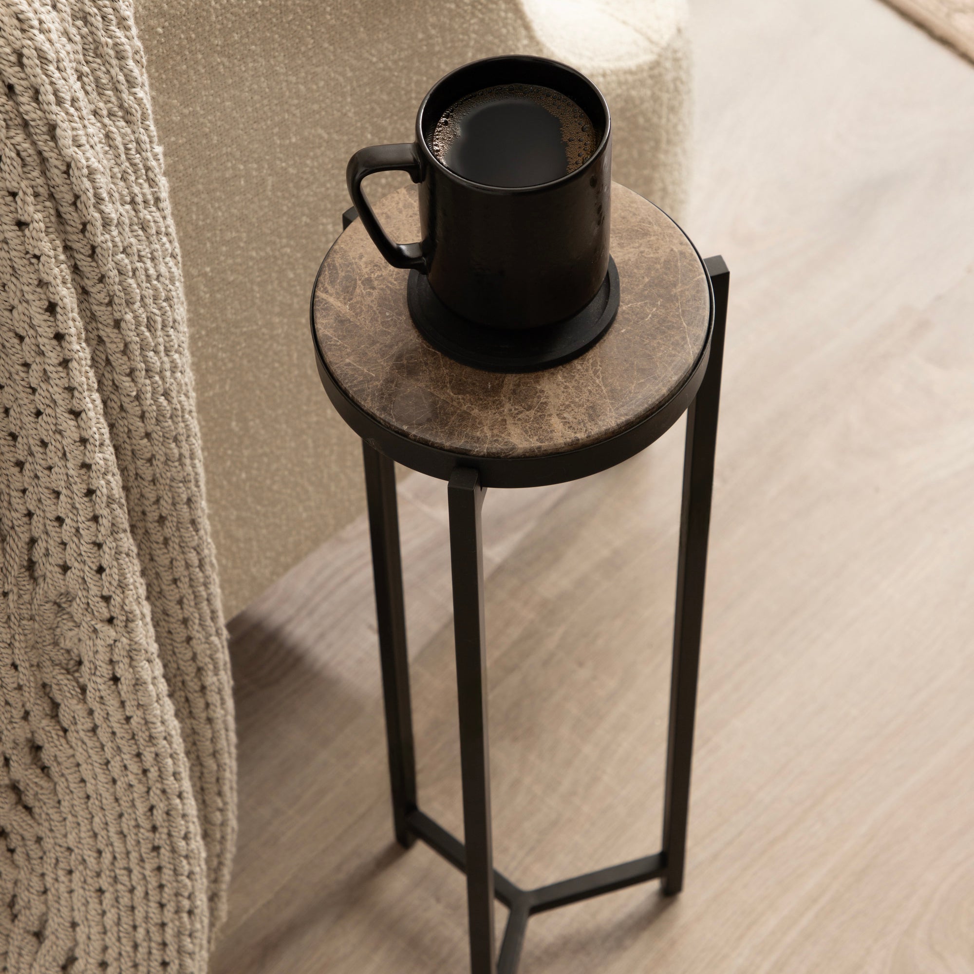 Drink Table Brown Black 9x9x23 7
