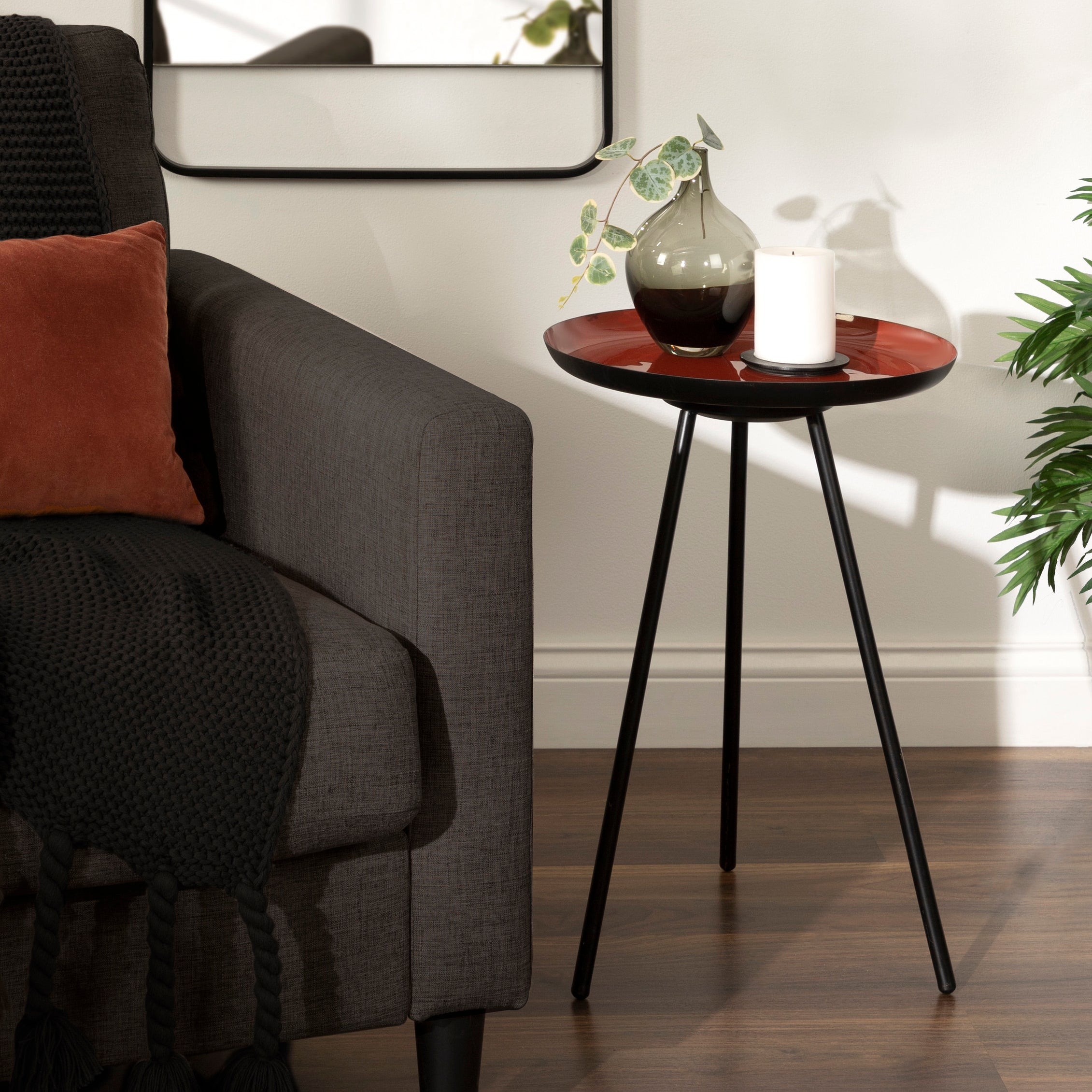 Side Table 15x15x22.5 Red Black 5