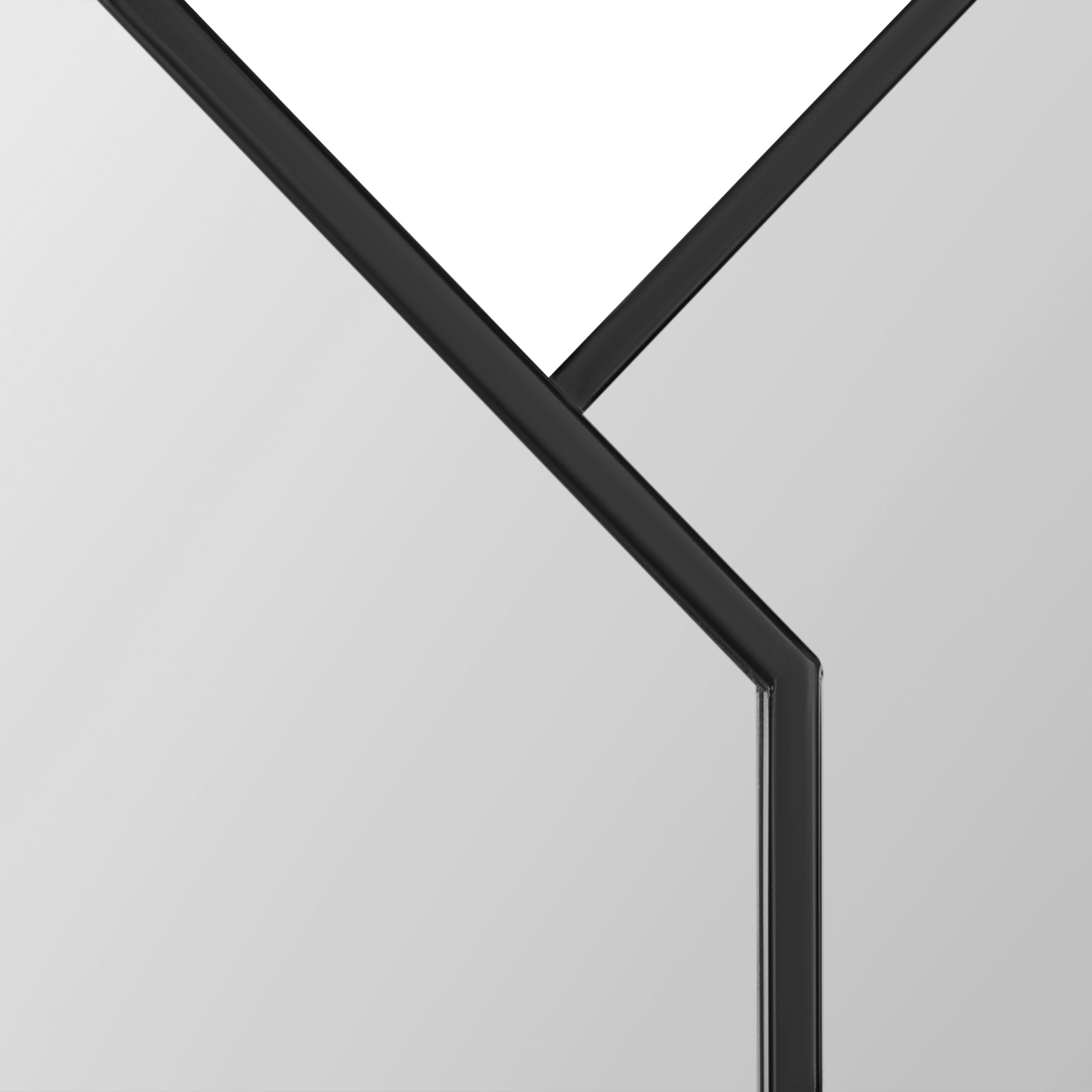 Irregular Mirror Black 28x27 3