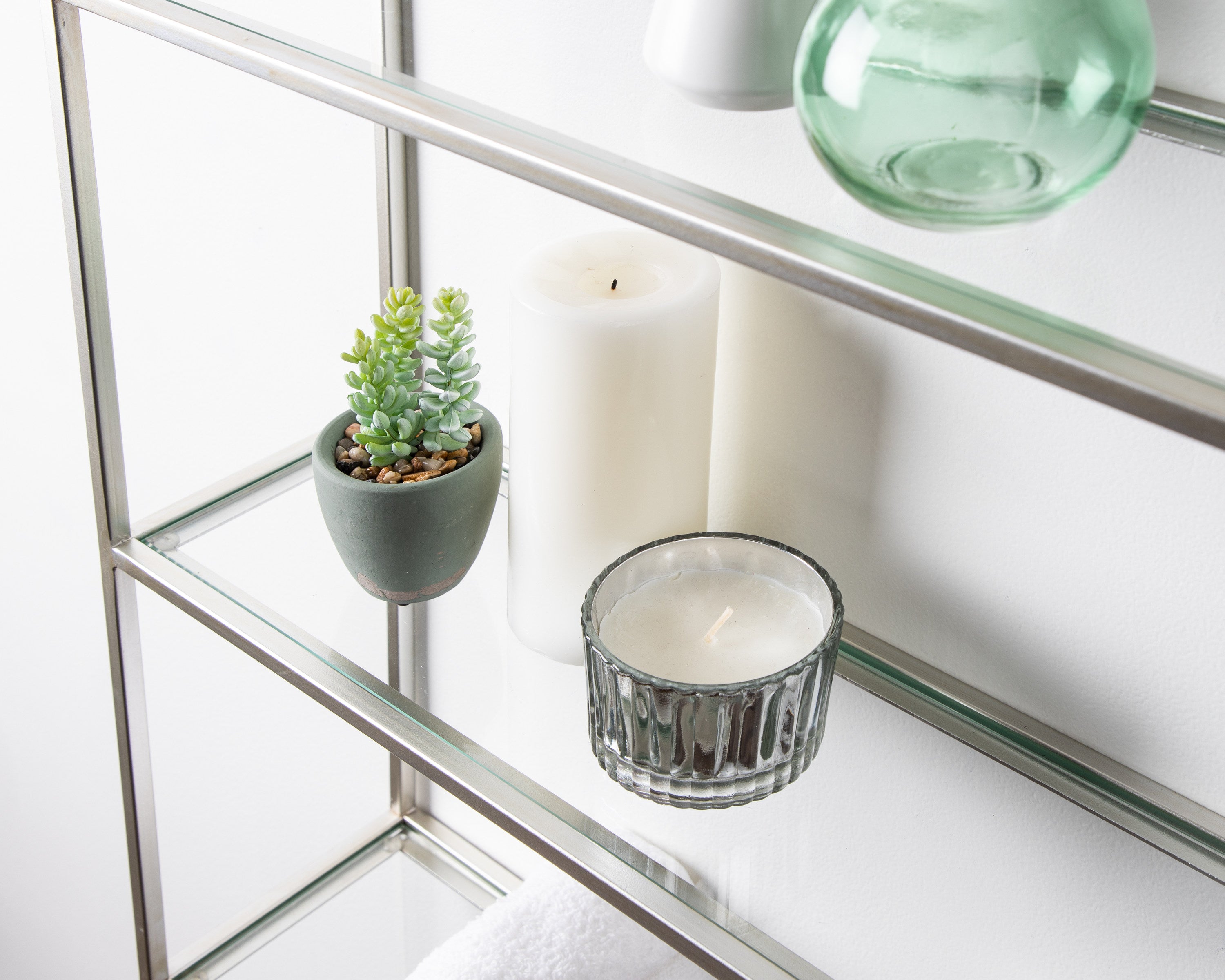 Accent Shelf Silver 21x30 7