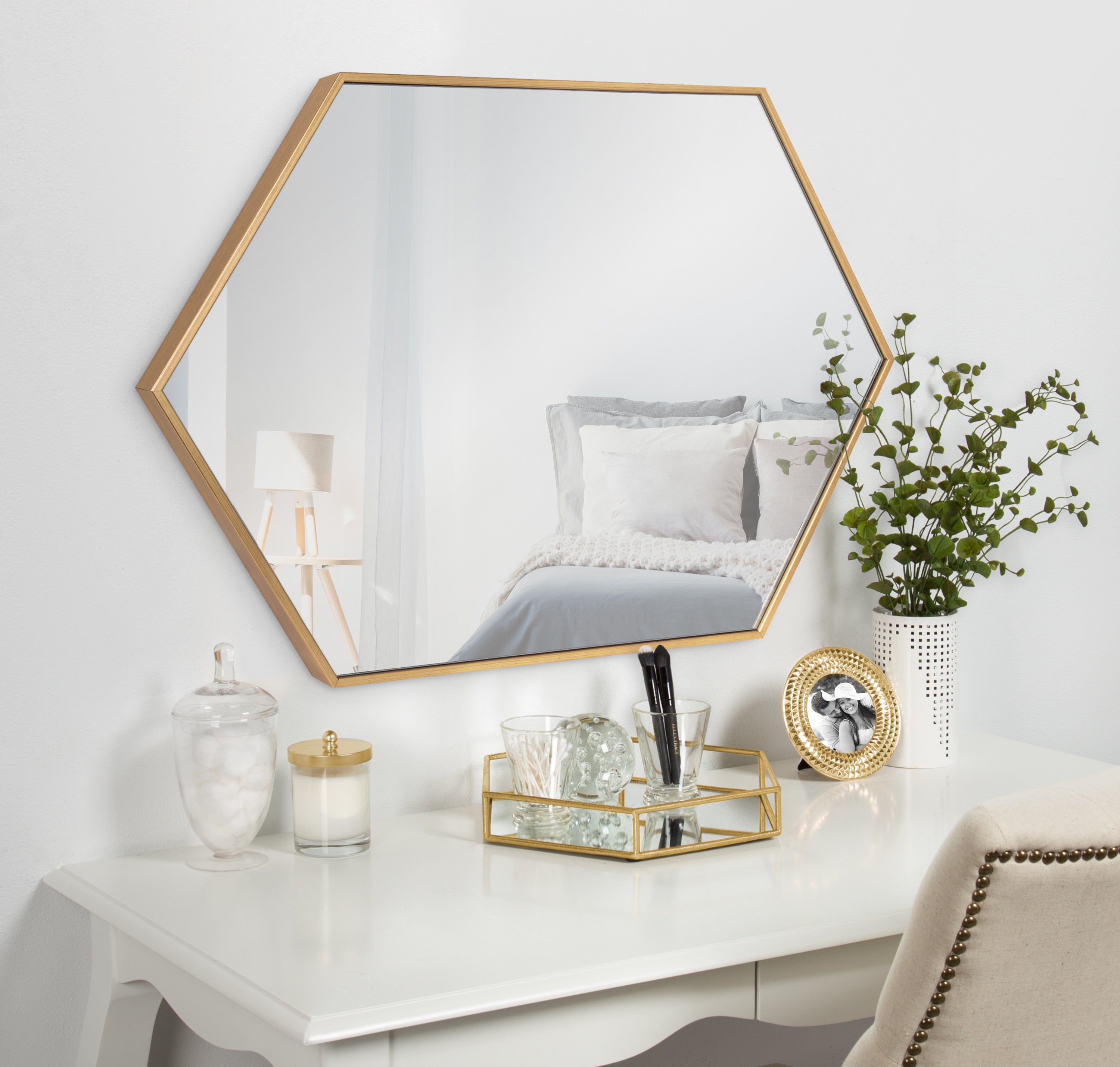 Hexagon Mirror Gold 24x36 7