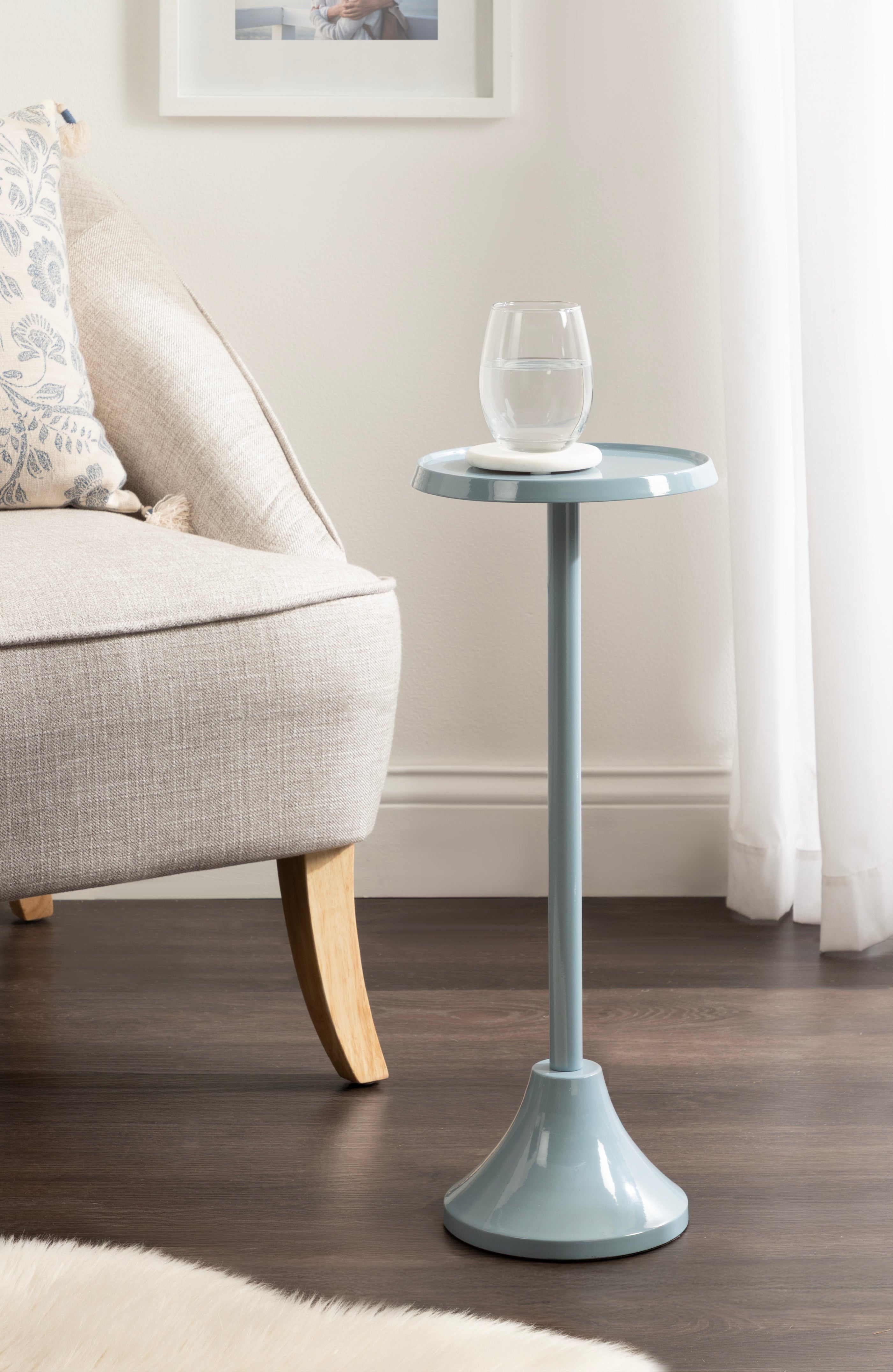 Drink Table Blue 9x9x23 6