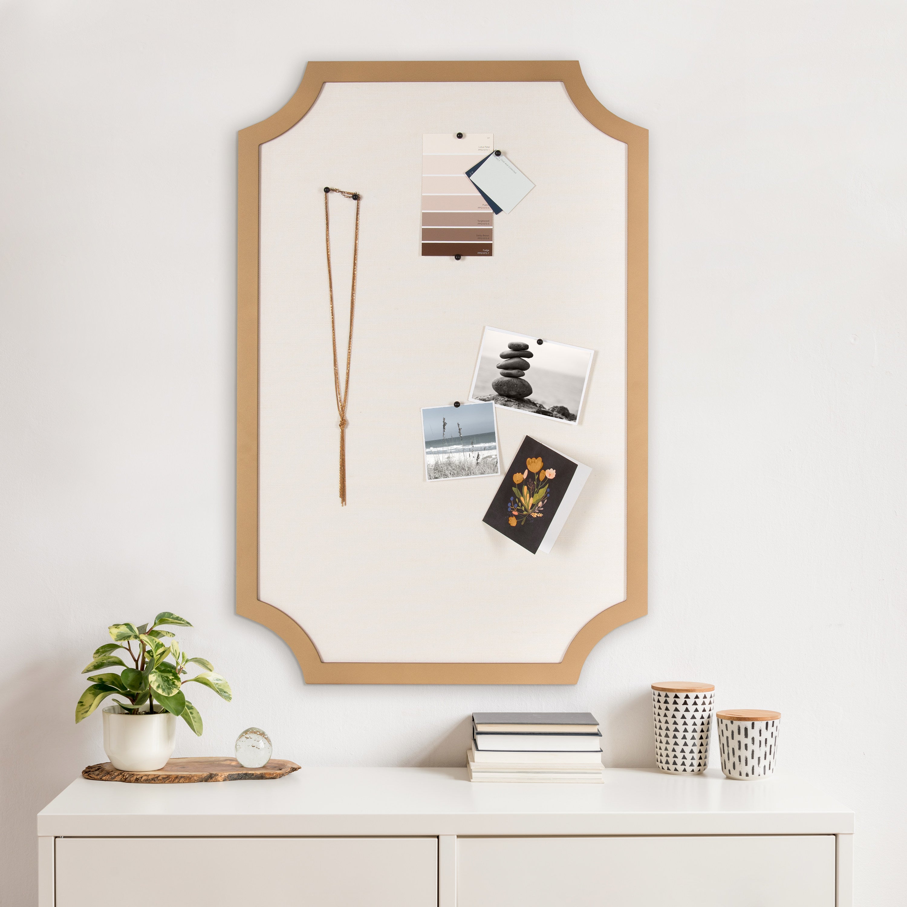 Holbrook Scalloped Rectangle Framed Pinboard