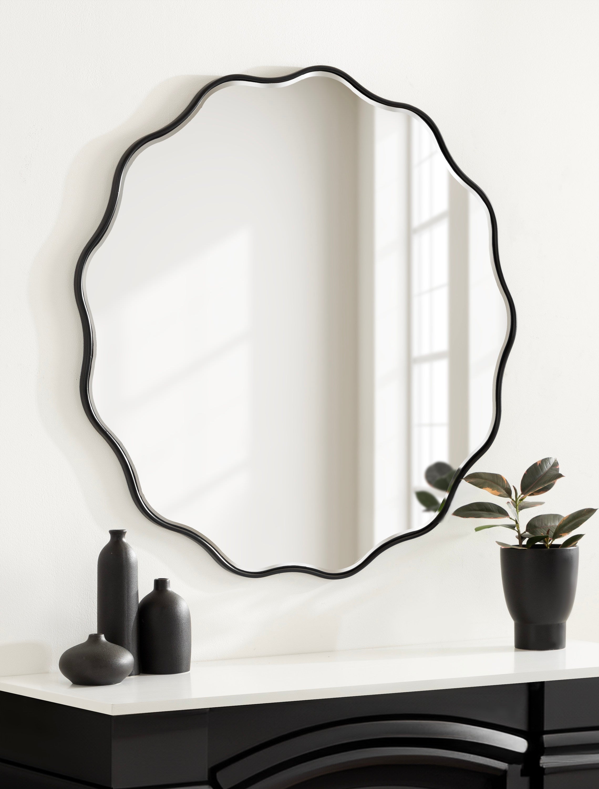Viona Round Scalloped Mirror