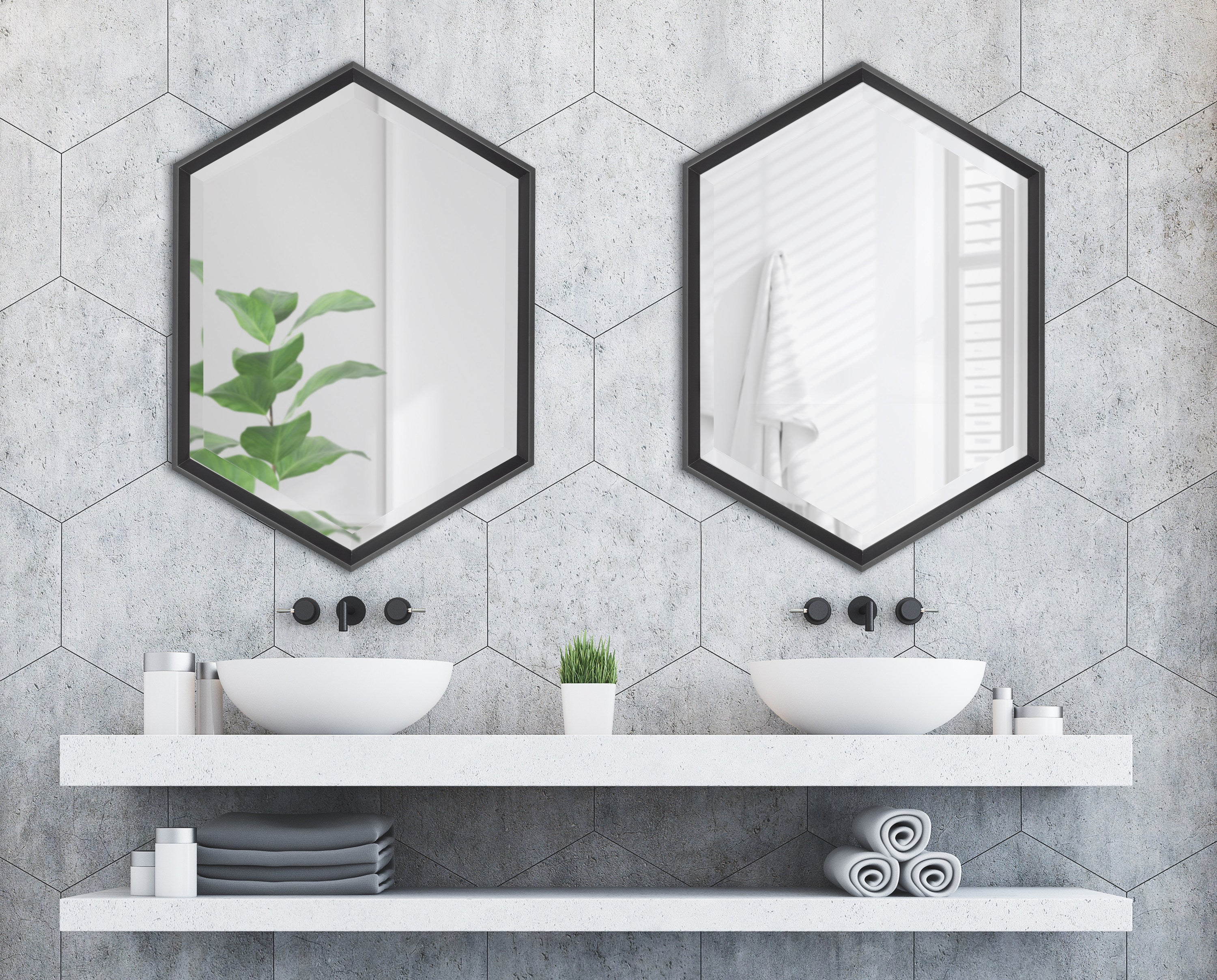 Hexagon Mirror Black 22x31 8