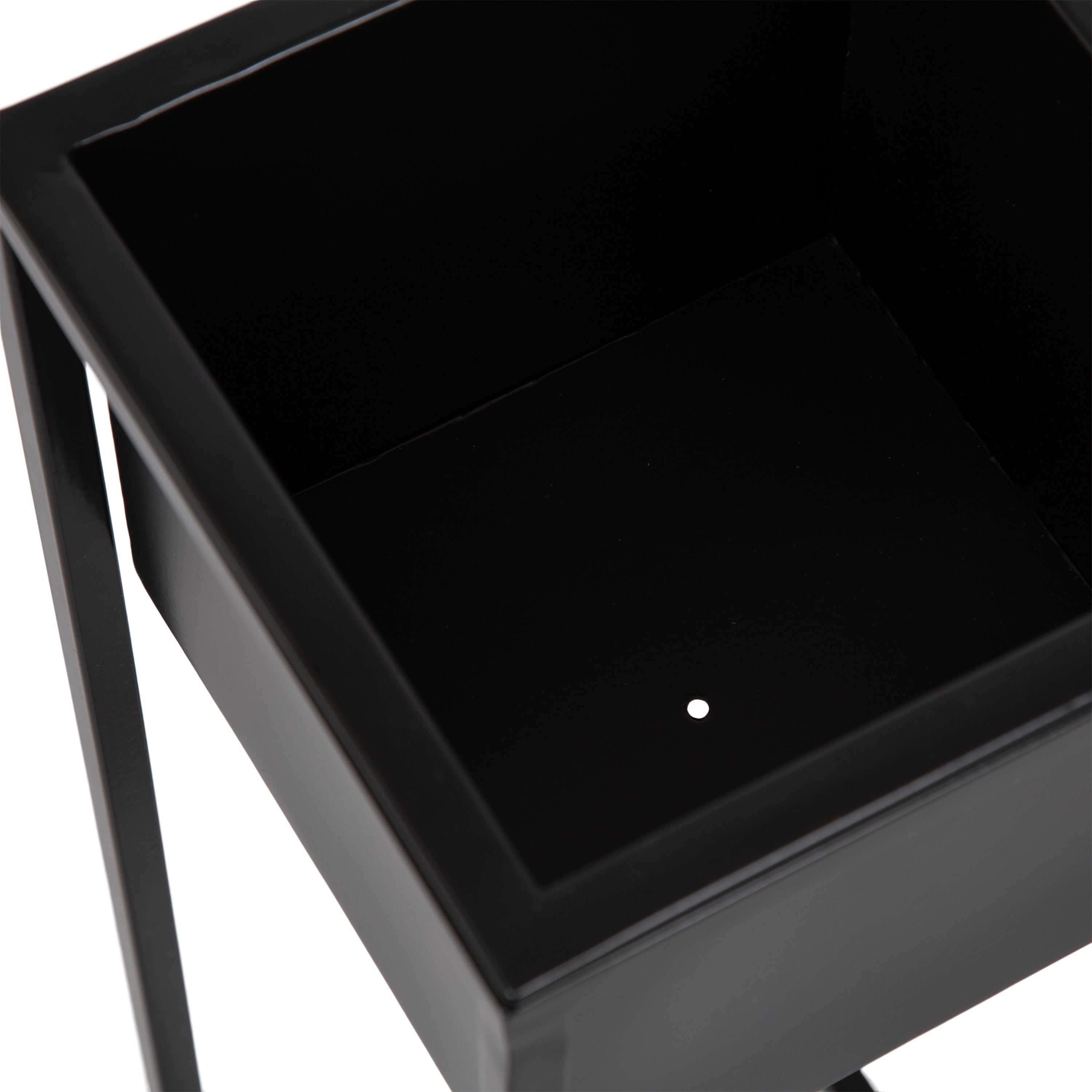 Palade Free Standing Metal Planter Set