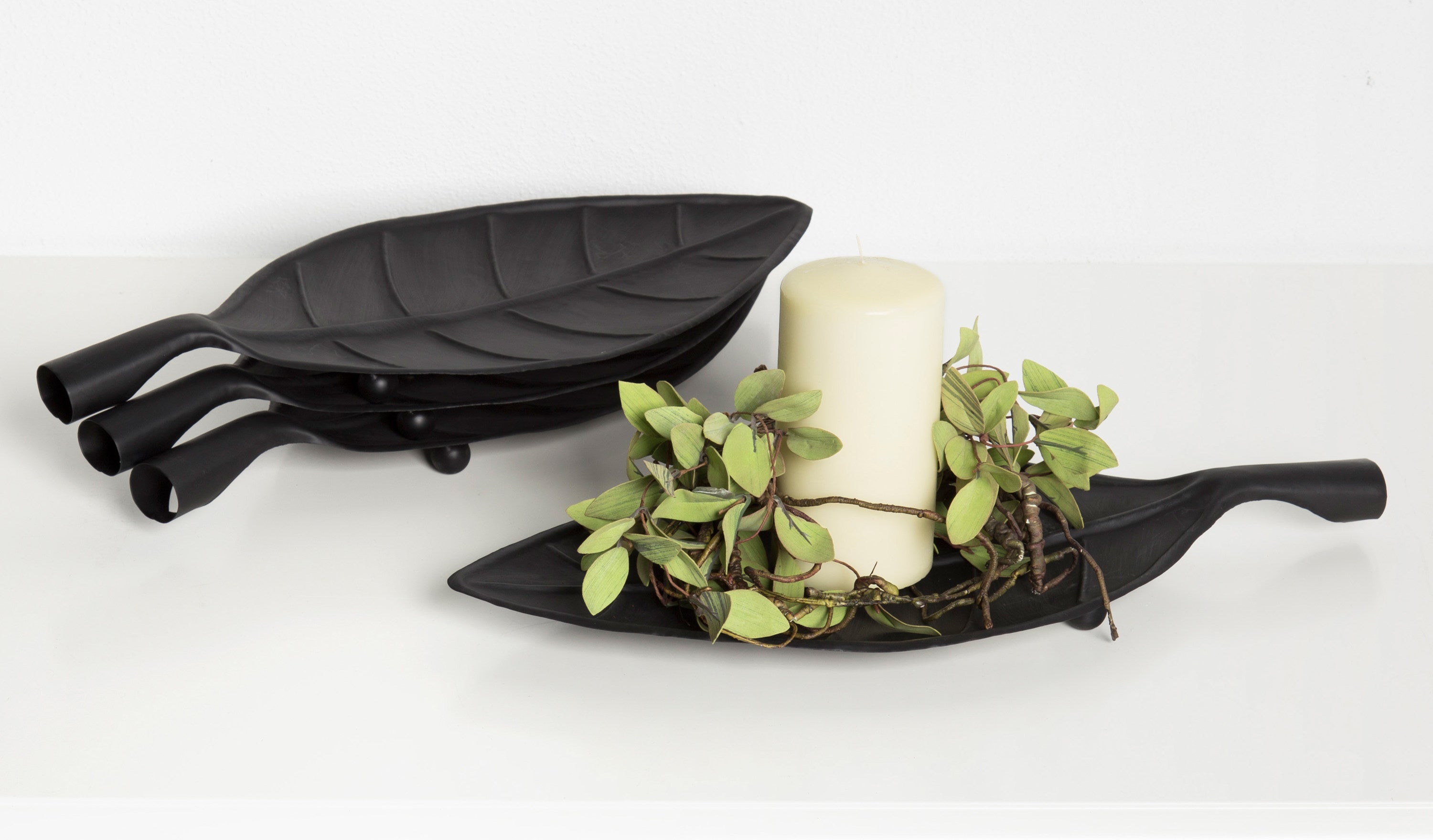 Tray Set Black 18x8 6