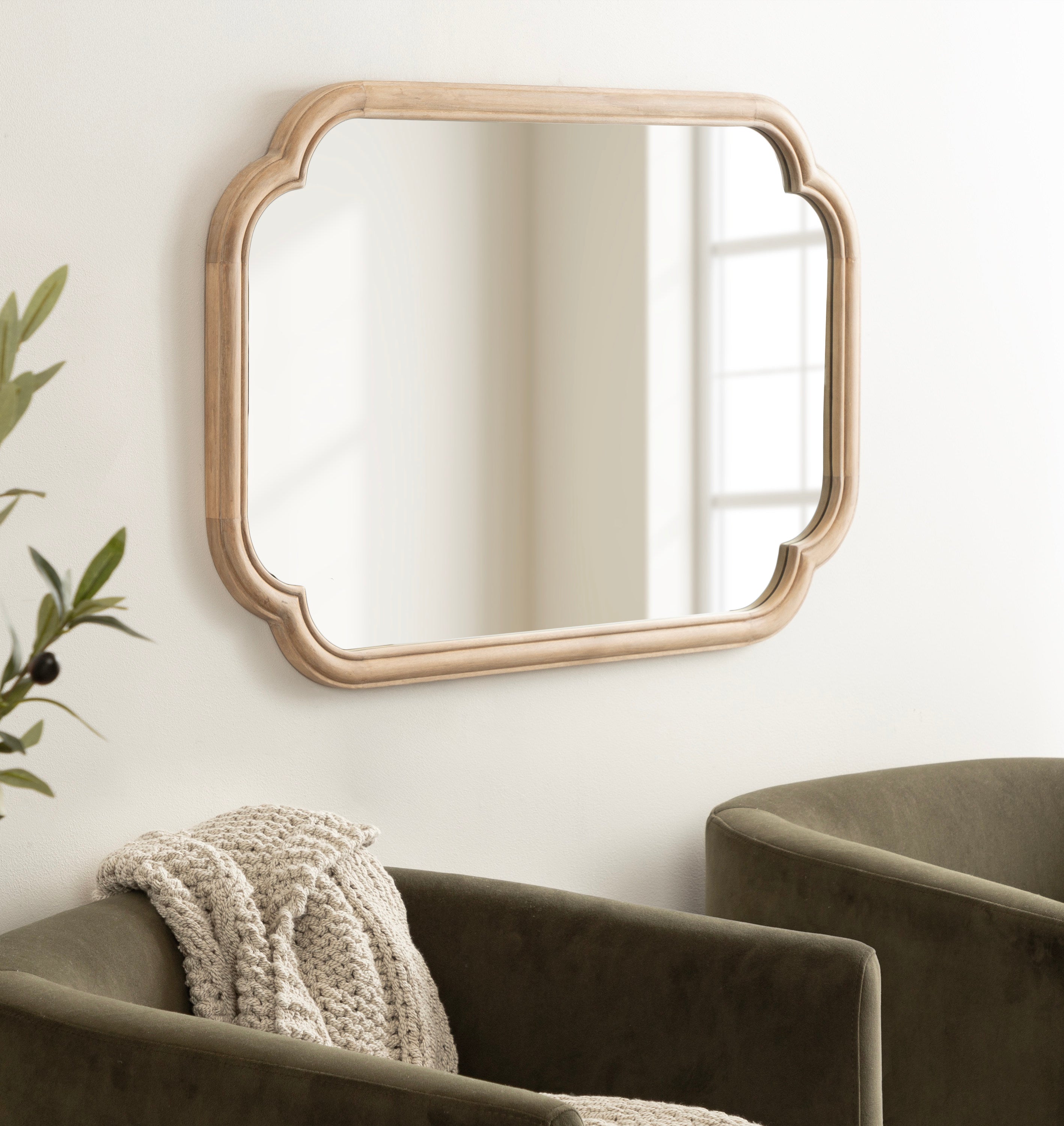 Scallop Mirror Natural Beige 24x36 7