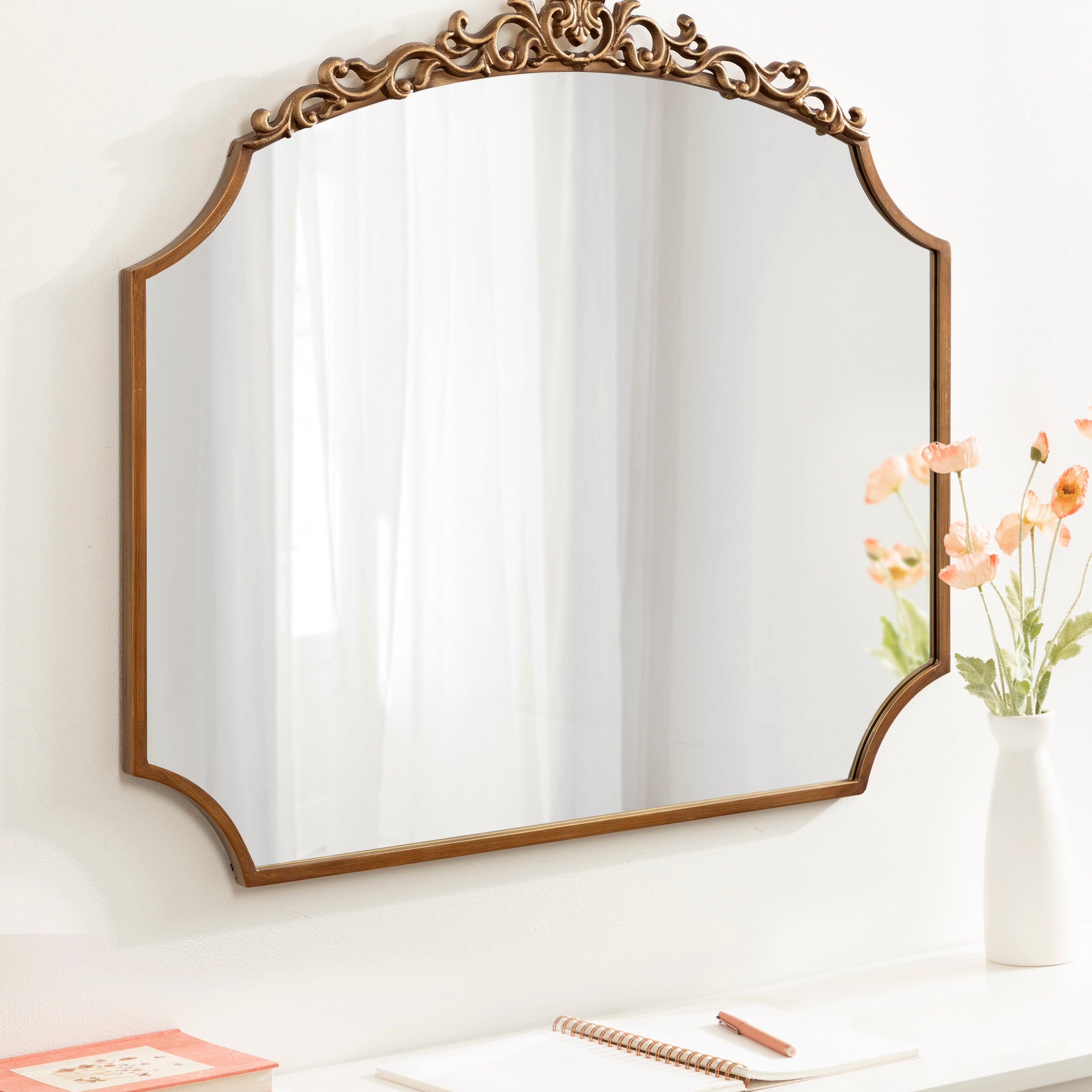 Scallop Mirror 36x32 Gold 7