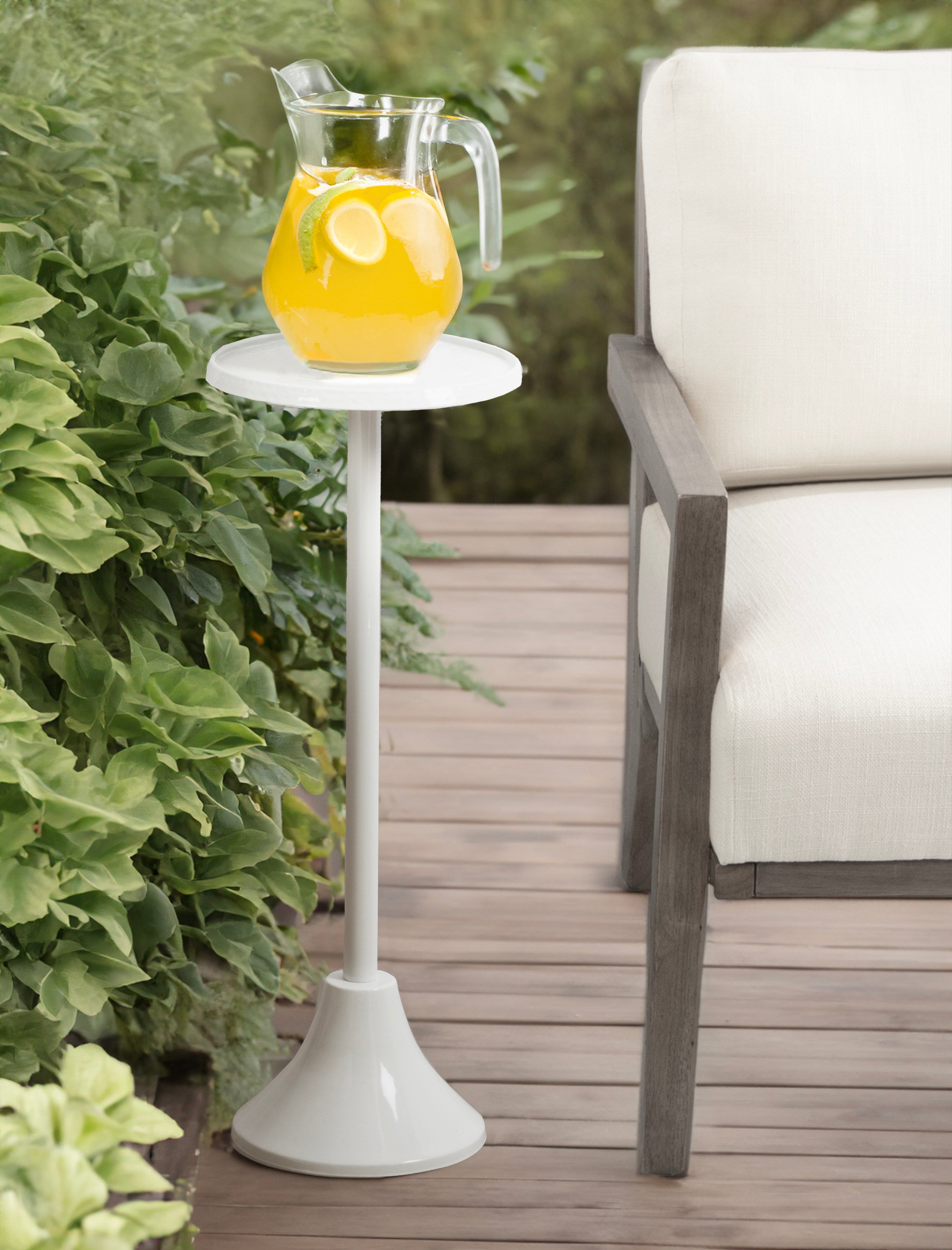 Drink Table White 9x9x23 6