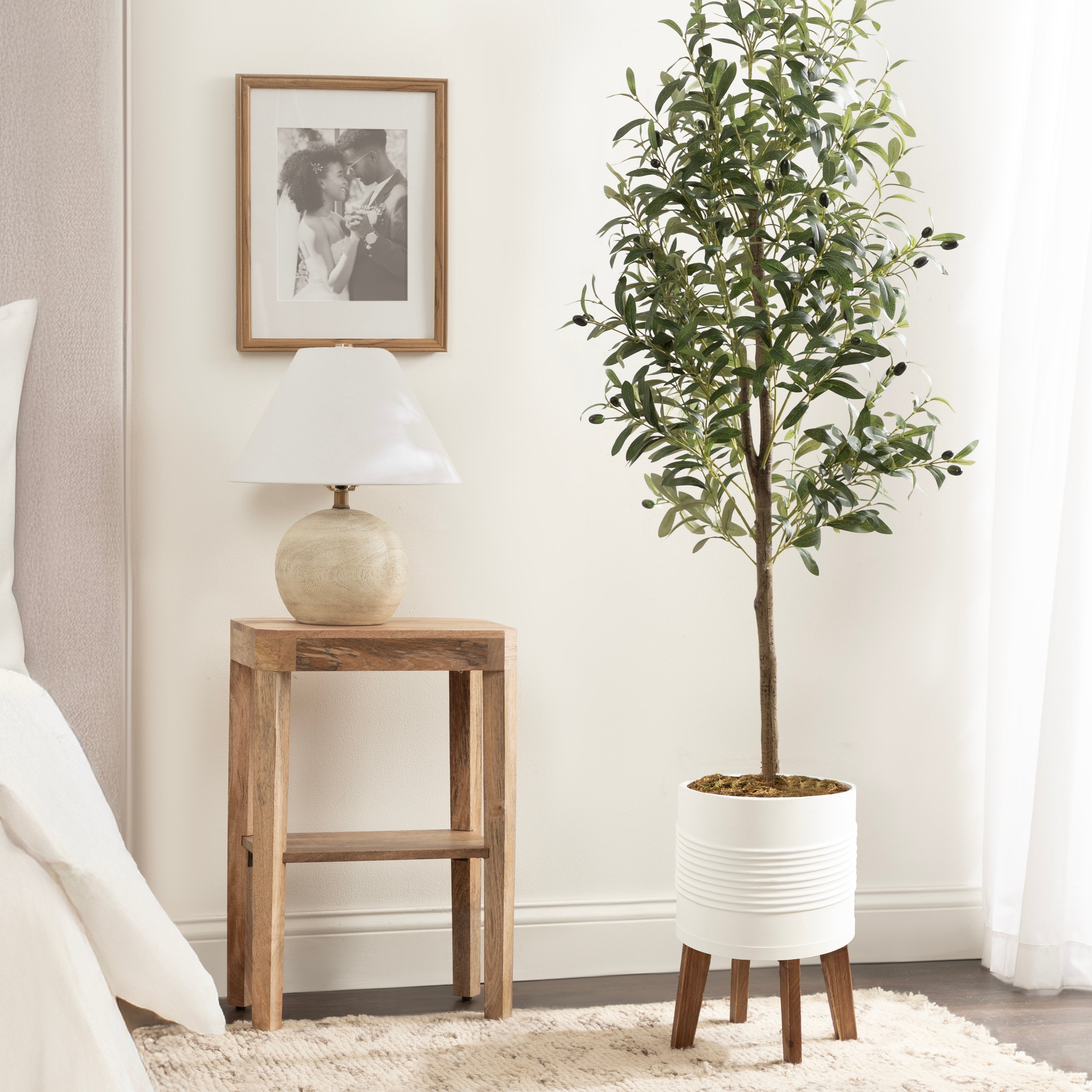 Faux Tree 5.5' White Rustic Brown 8