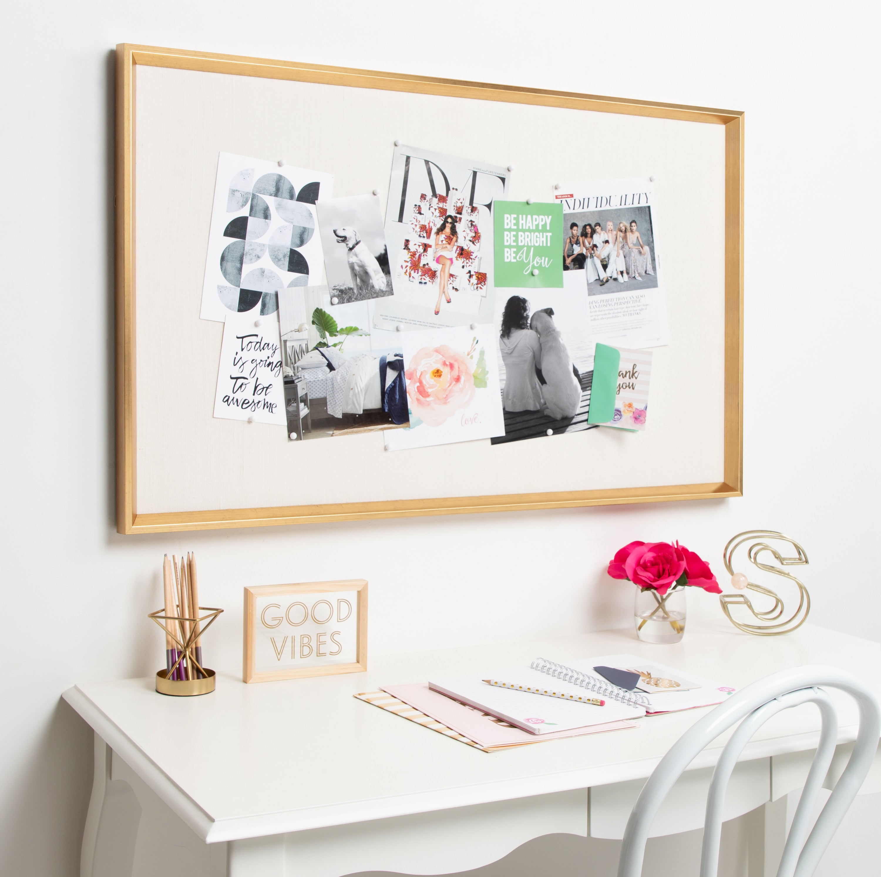 Pinboard Gold 25.5x41.5 5