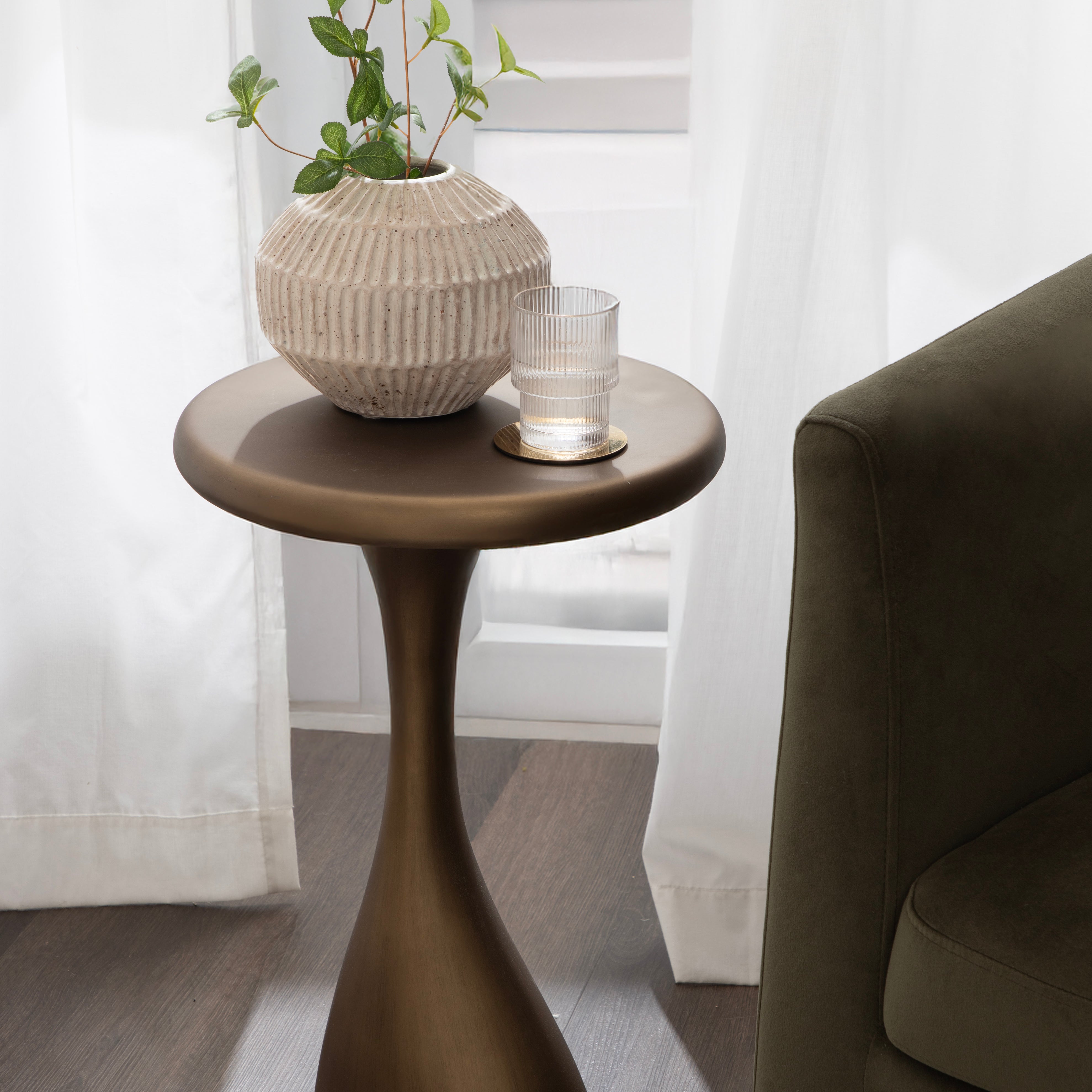 Side Table 14x14x22 Gold 7