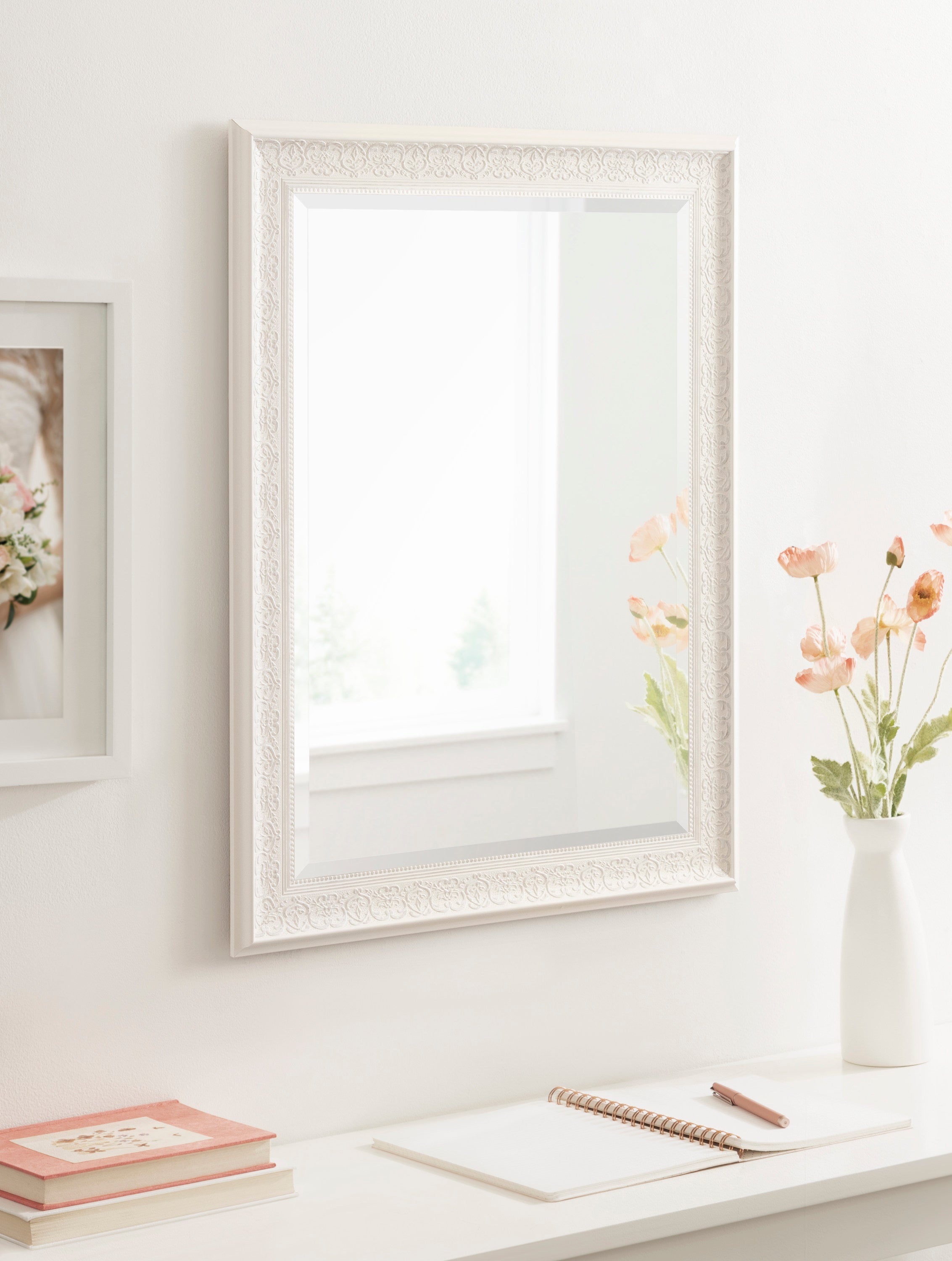 Rectangle Mirror White 22.5x28.5 6