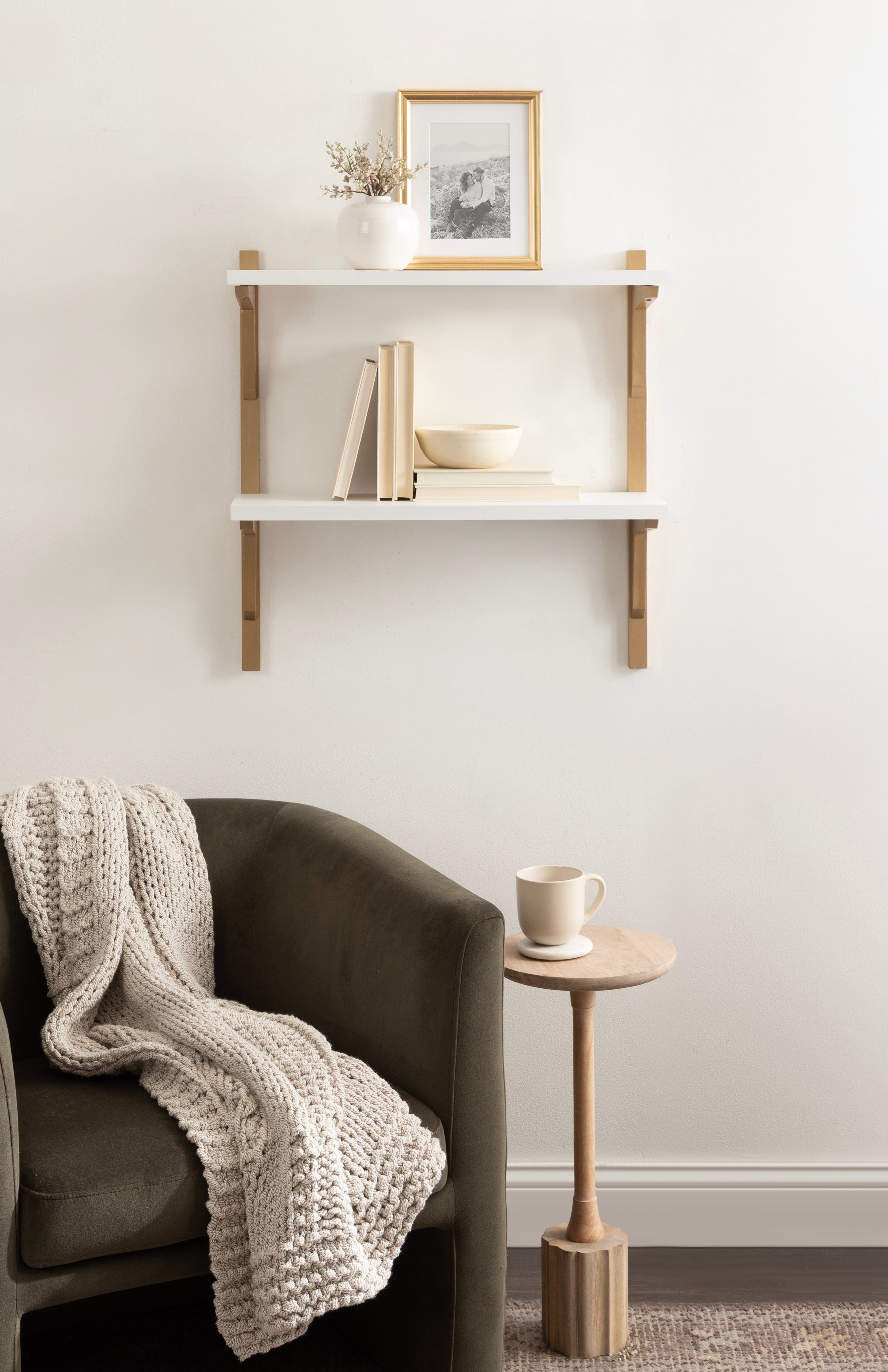 Accent Shelf White Gold 24x8x24 7