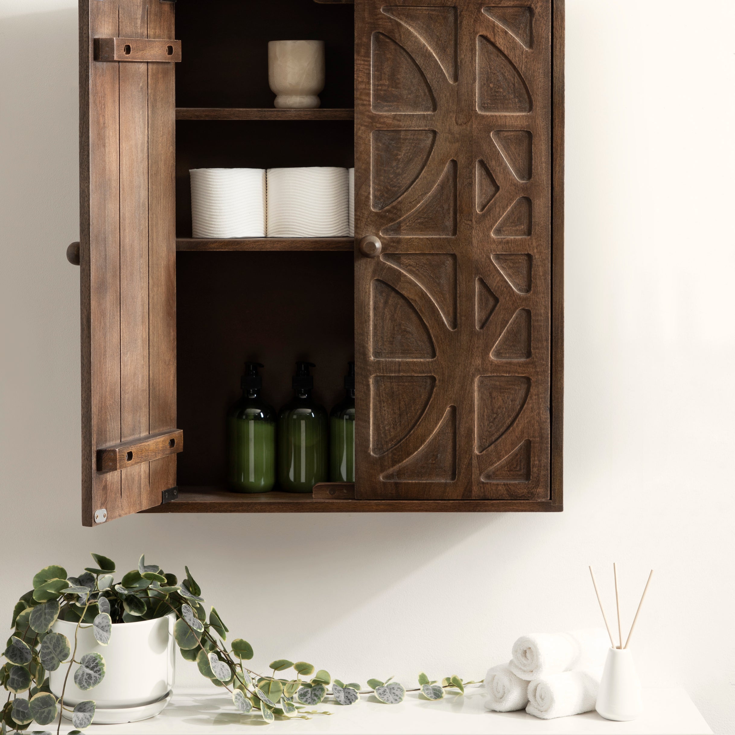 Cabinet Brown 22x7x28 8