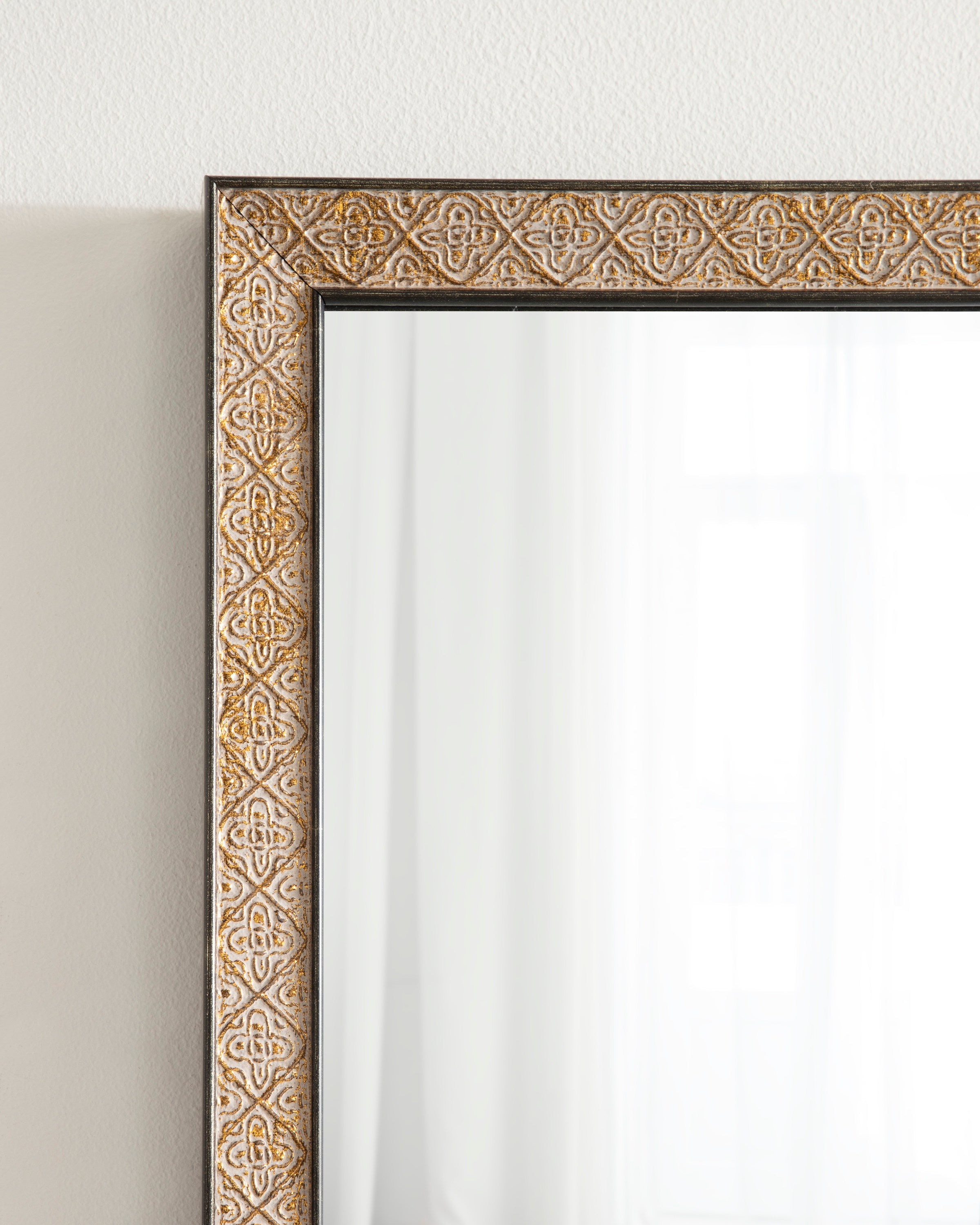 Soniva Rectangle Wall Mirror