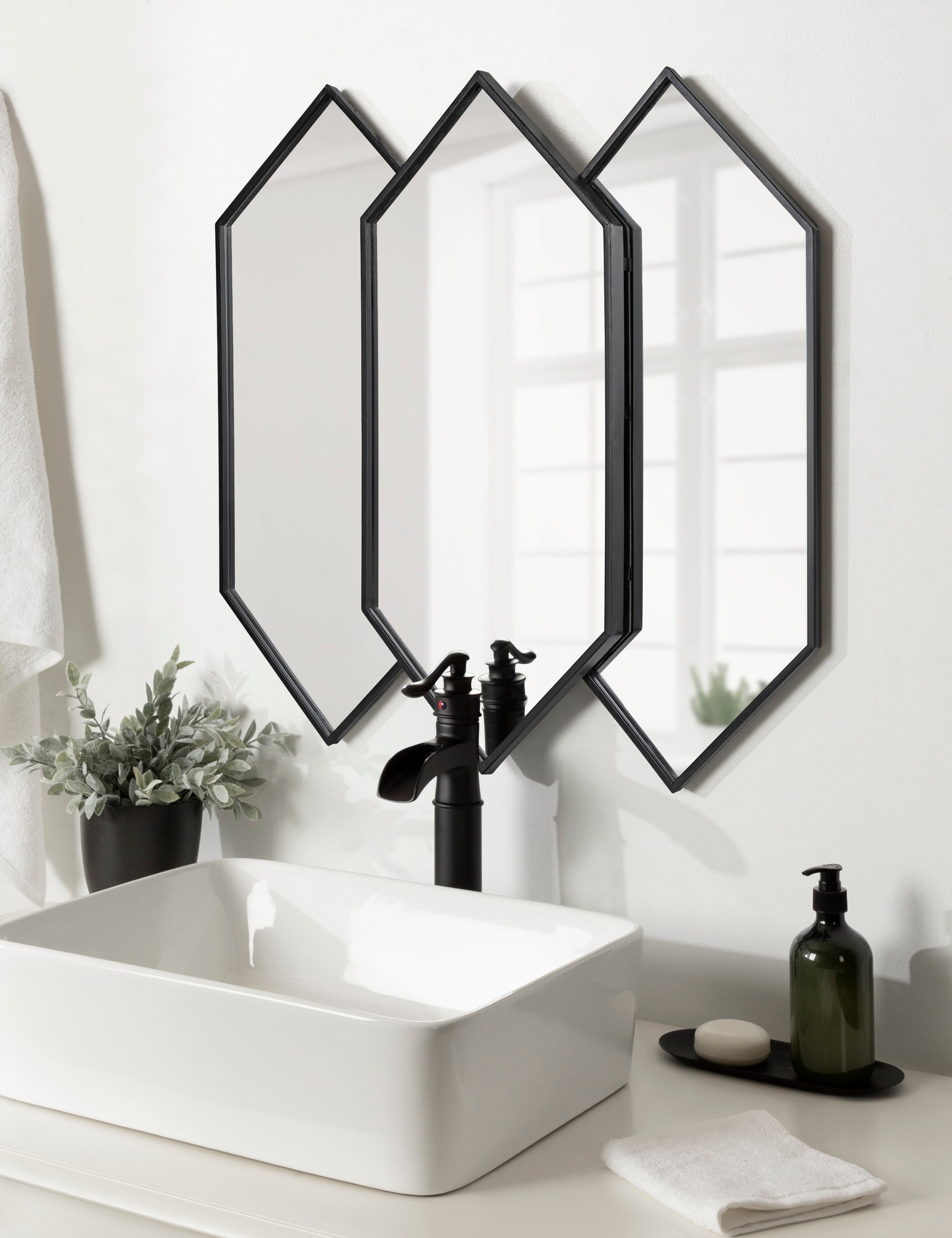 Irregular Mirror Black 28x27 7