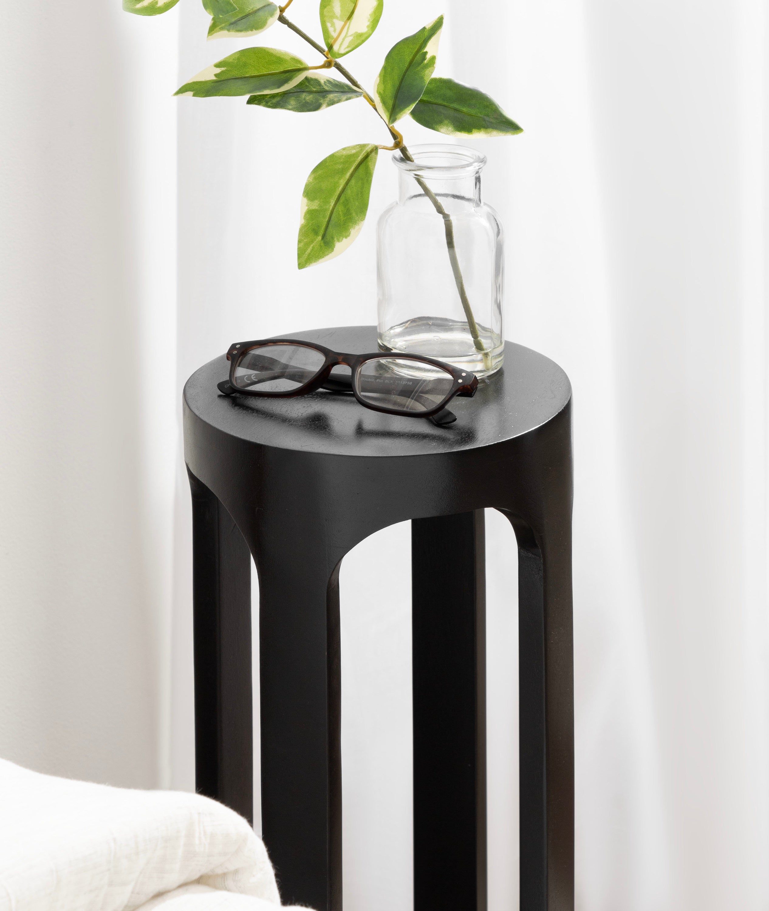 Drink Table Black 8x8x23 7